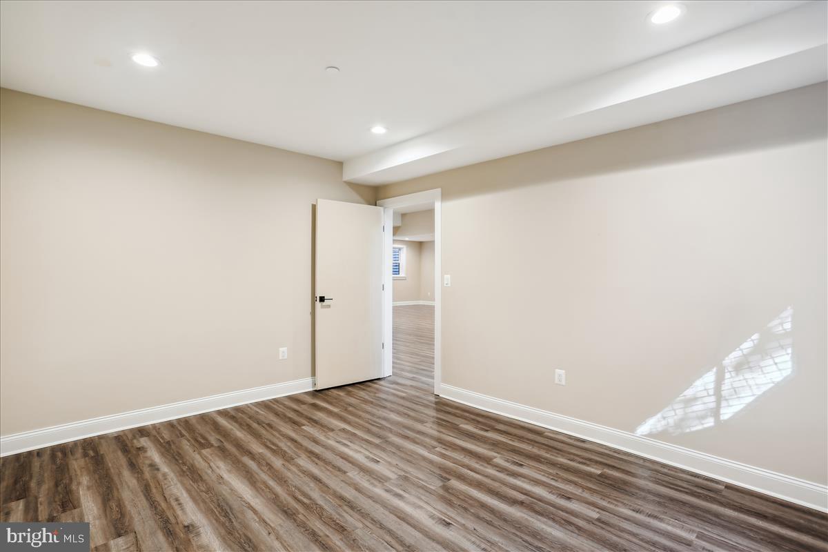 HENDRY ESTATES - Residential