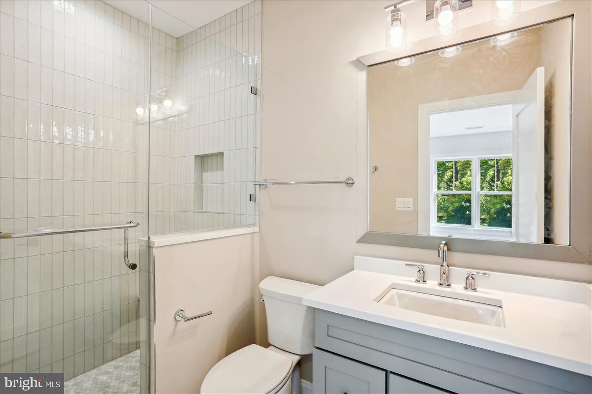 HENDRY ESTATES - Residential