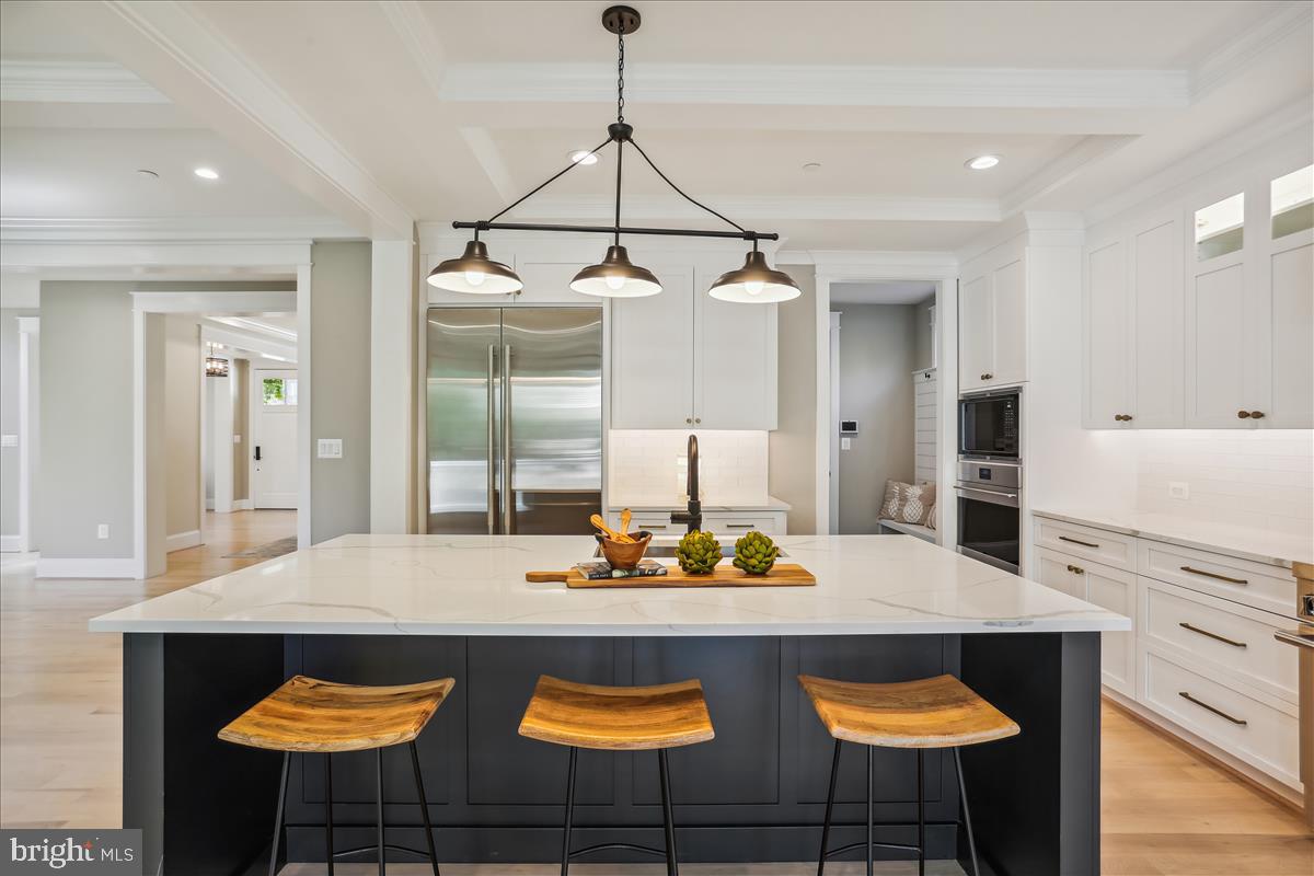 HENDRY ESTATES - Residential