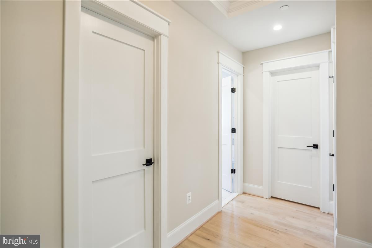 HENDRY ESTATES - Residential