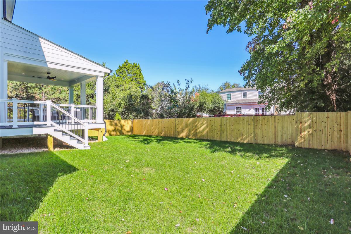 HENDRY ESTATES - Residential