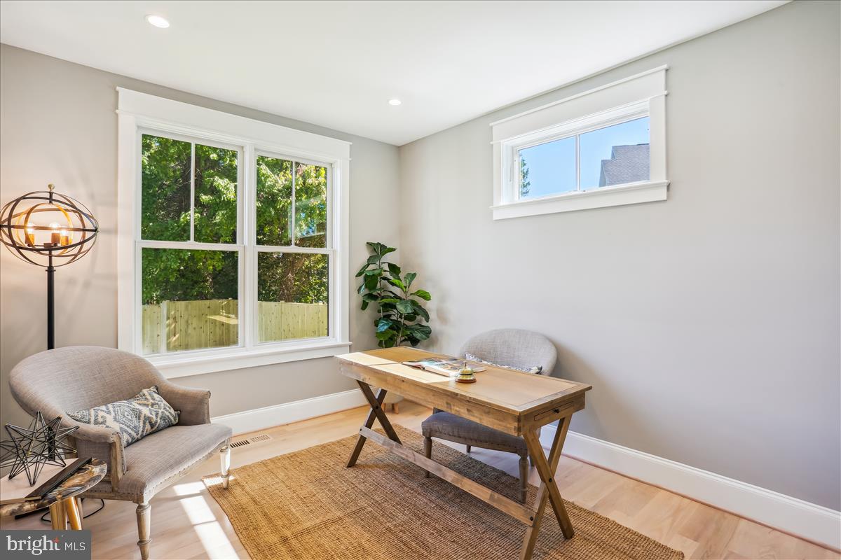 HENDRY ESTATES - Residential