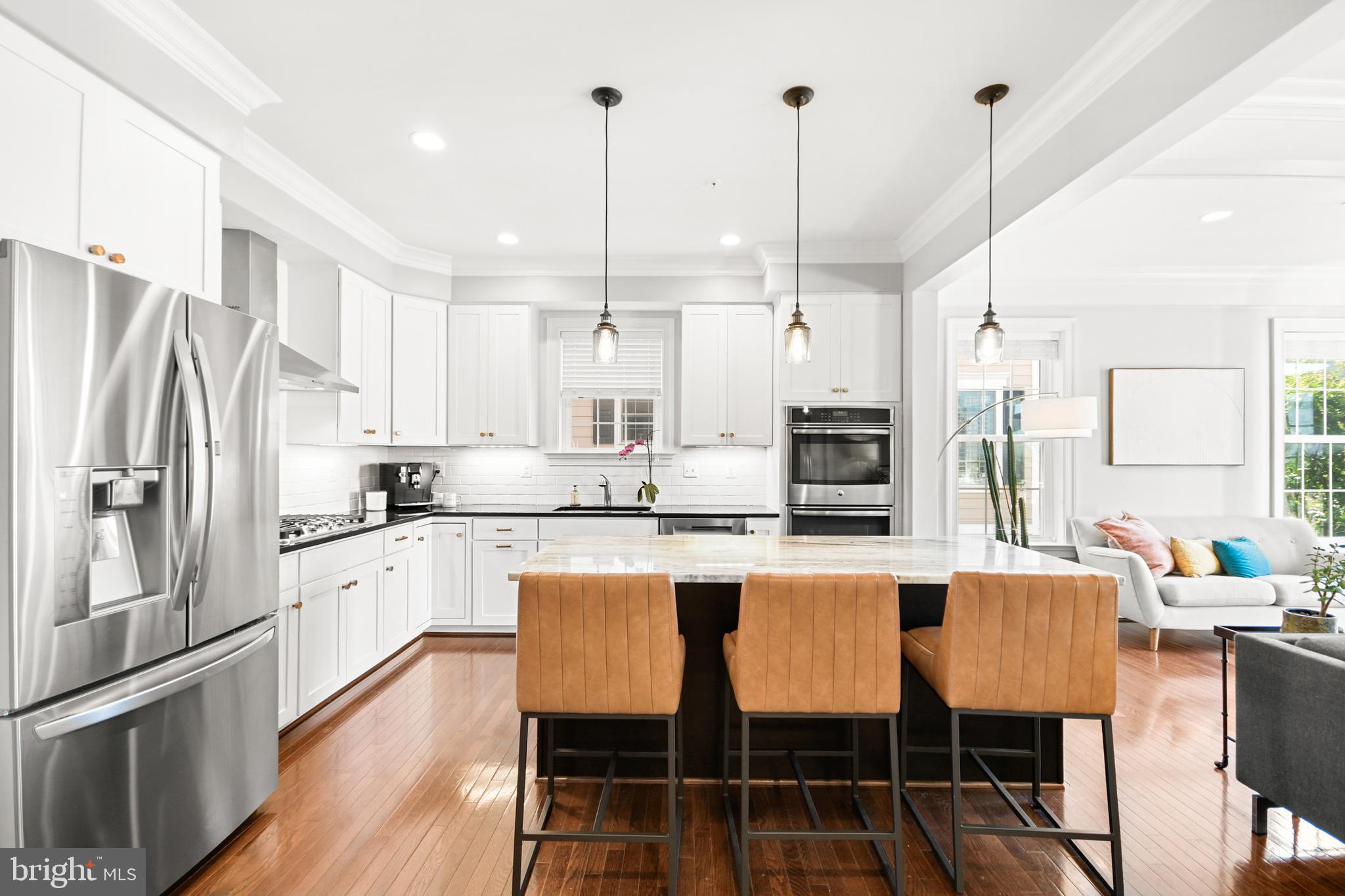 3484 URBANA PIKE