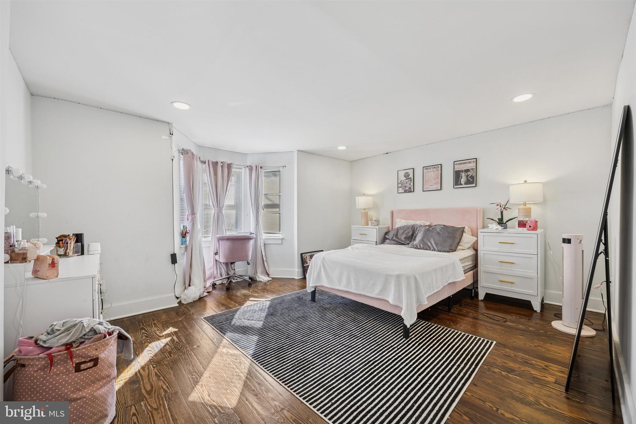 CONSHOHOCKEN - Residential