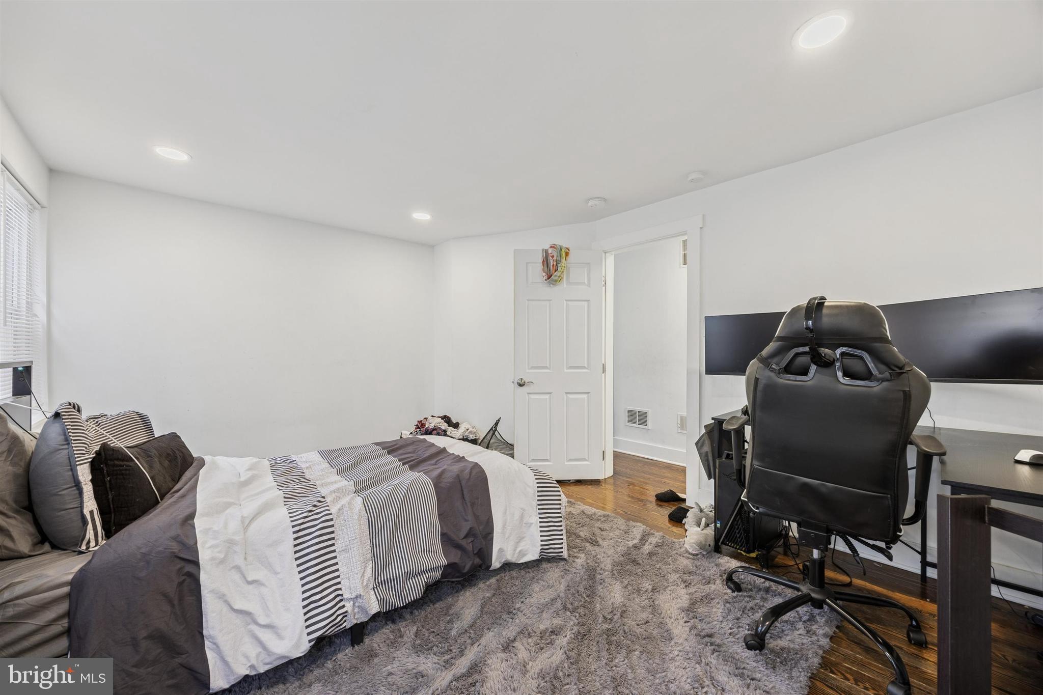 CONSHOHOCKEN - Residential