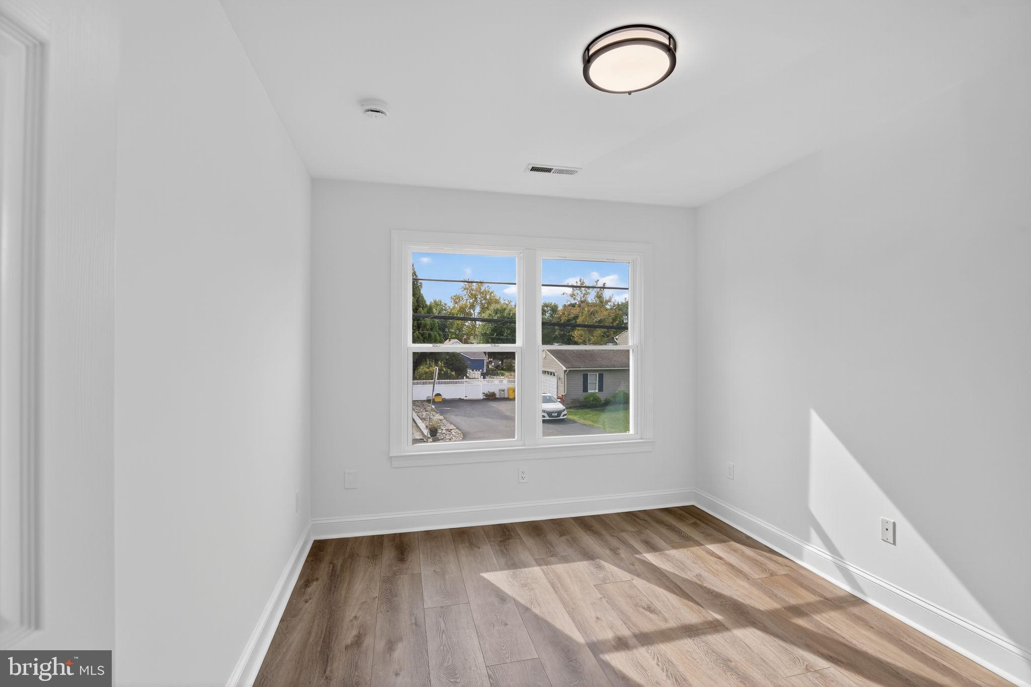 LOMBARDEE - Residential