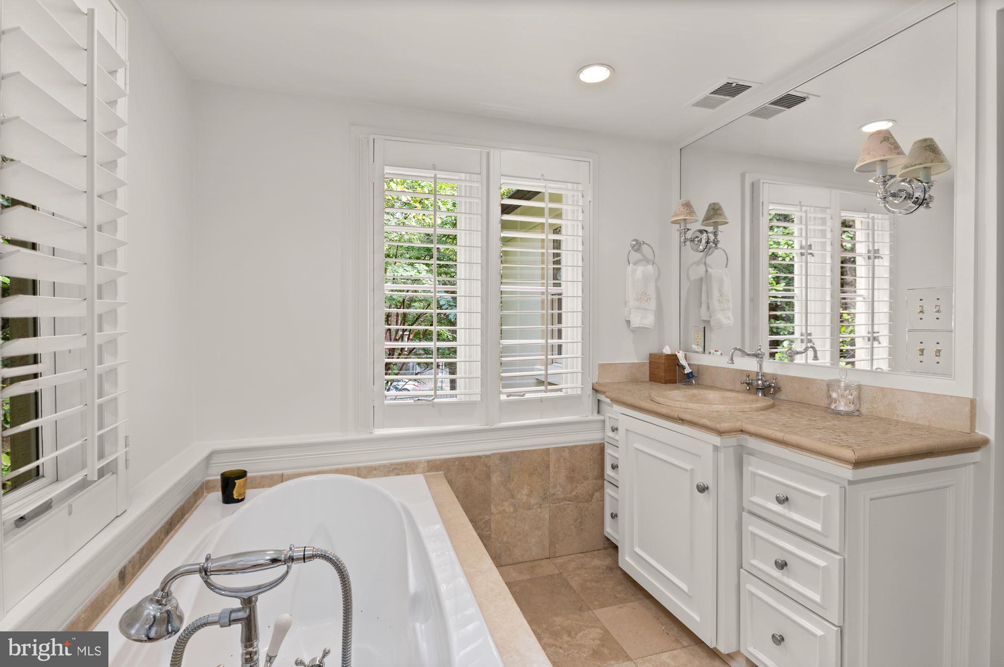 WESLEY HEIGHTS - Residential
