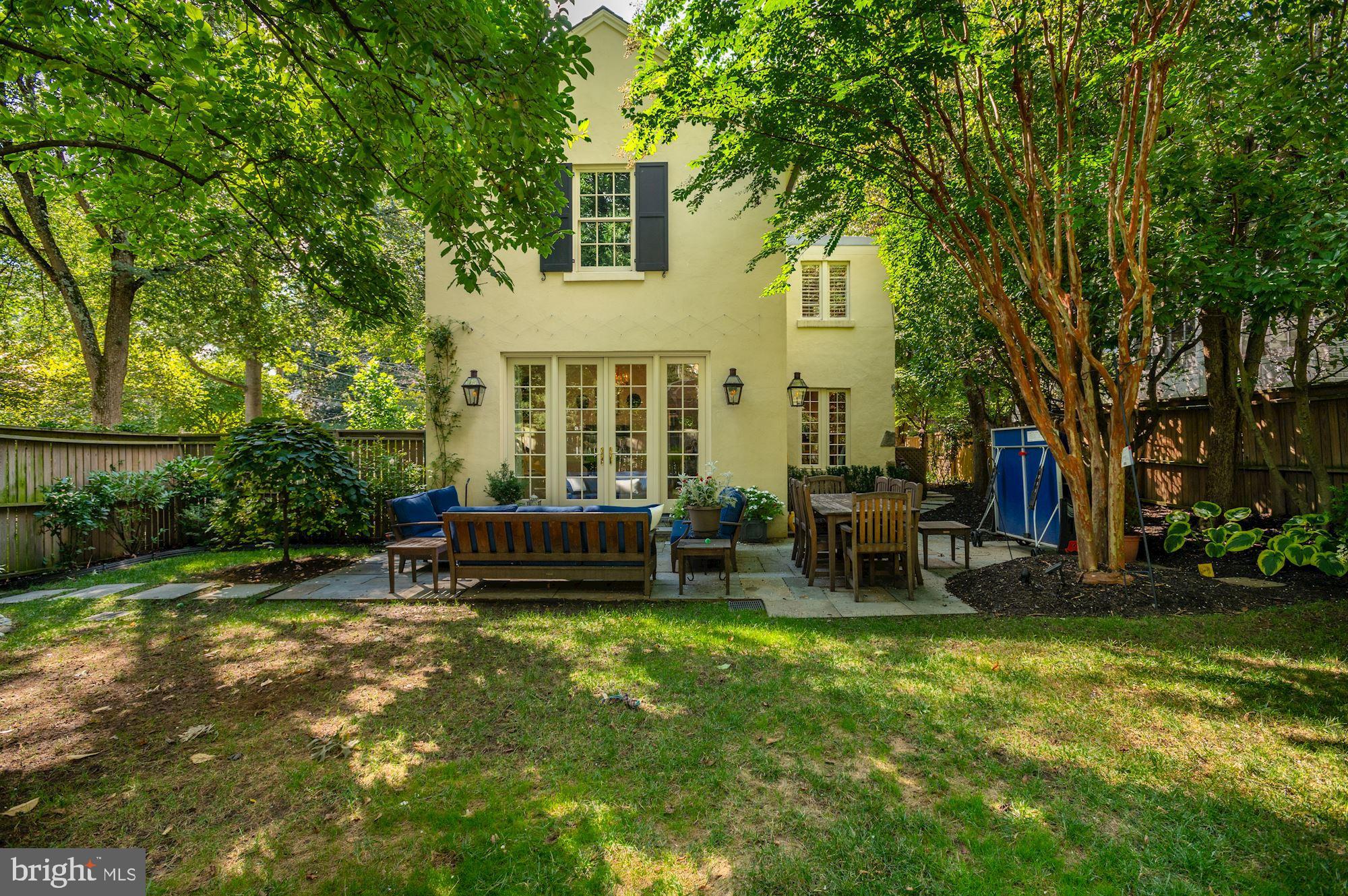 WESLEY HEIGHTS - Residential