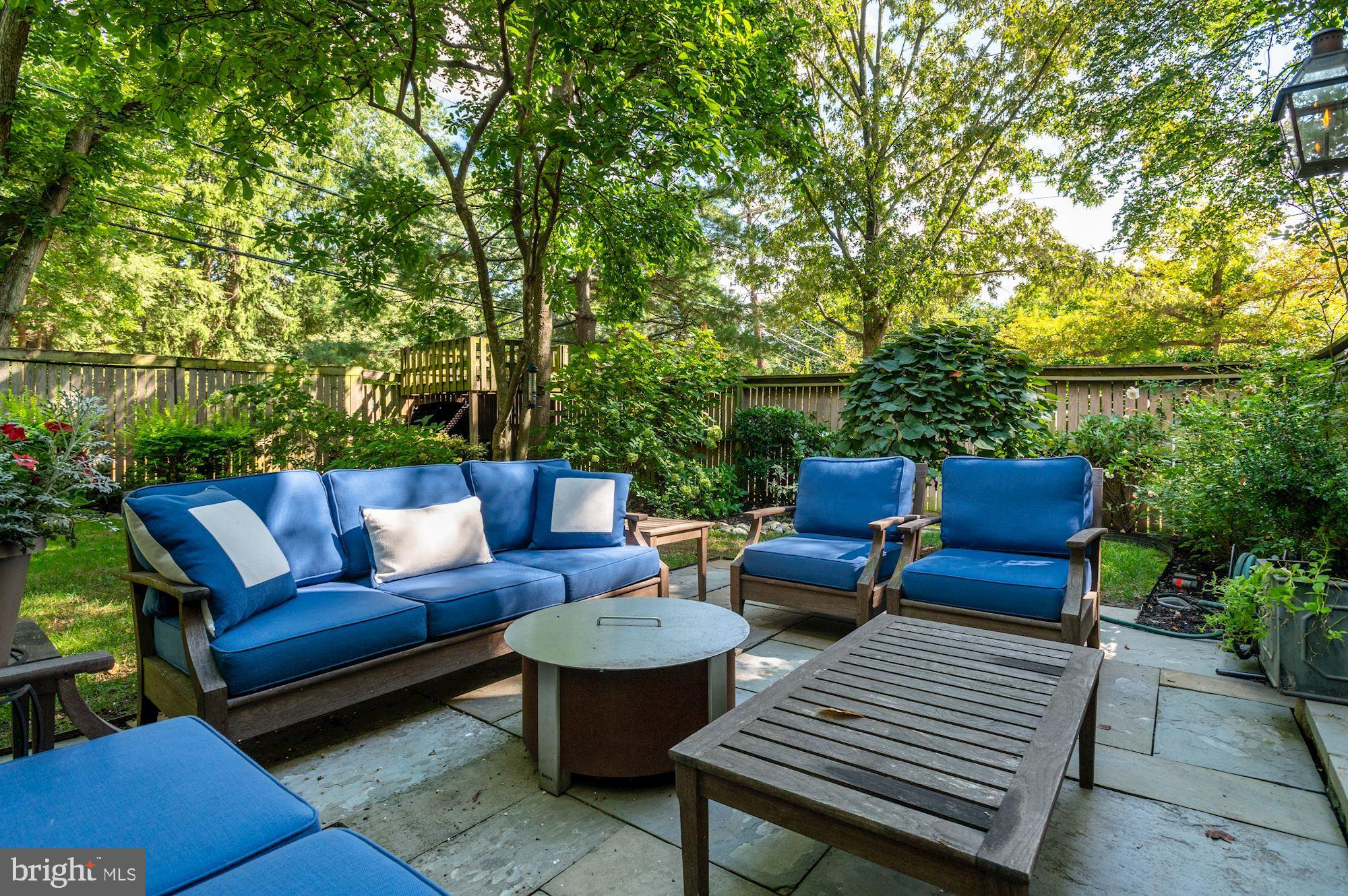 WESLEY HEIGHTS - Residential