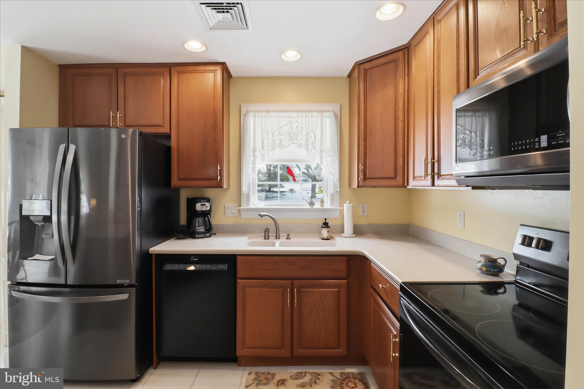 SPRING RIDGE - Residential