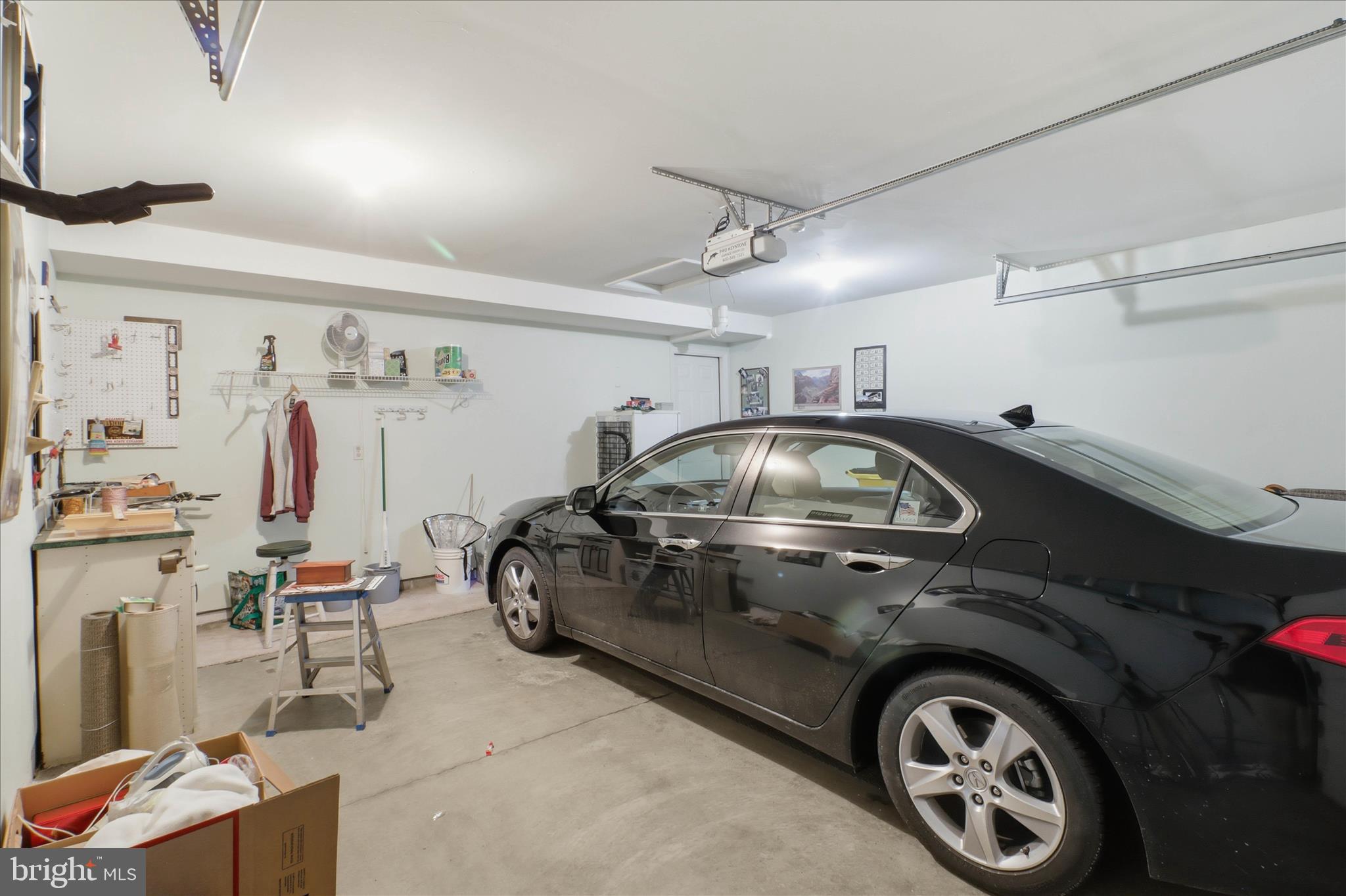 SPRING RIDGE - Residential