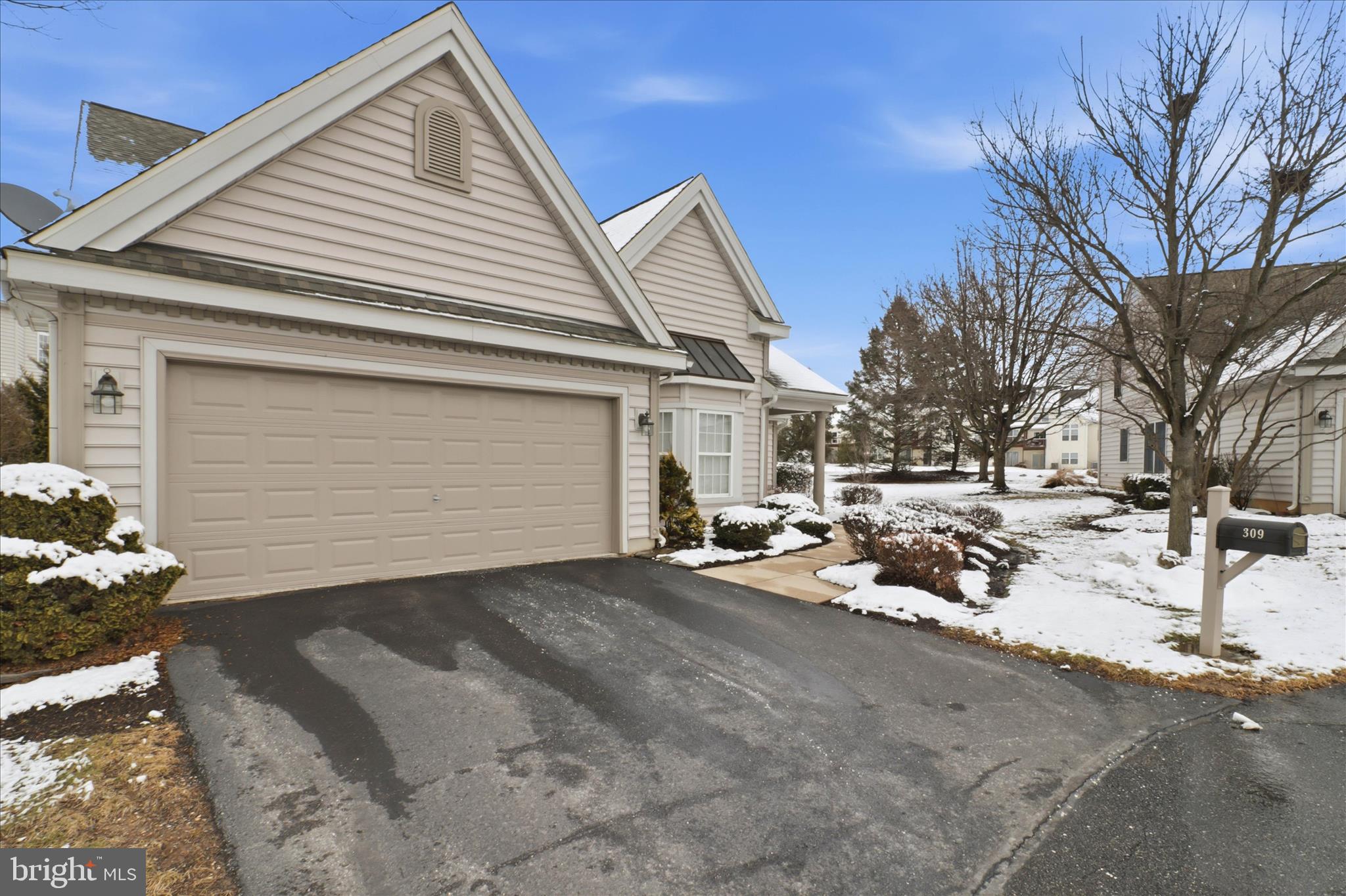 SPRING RIDGE - Residential