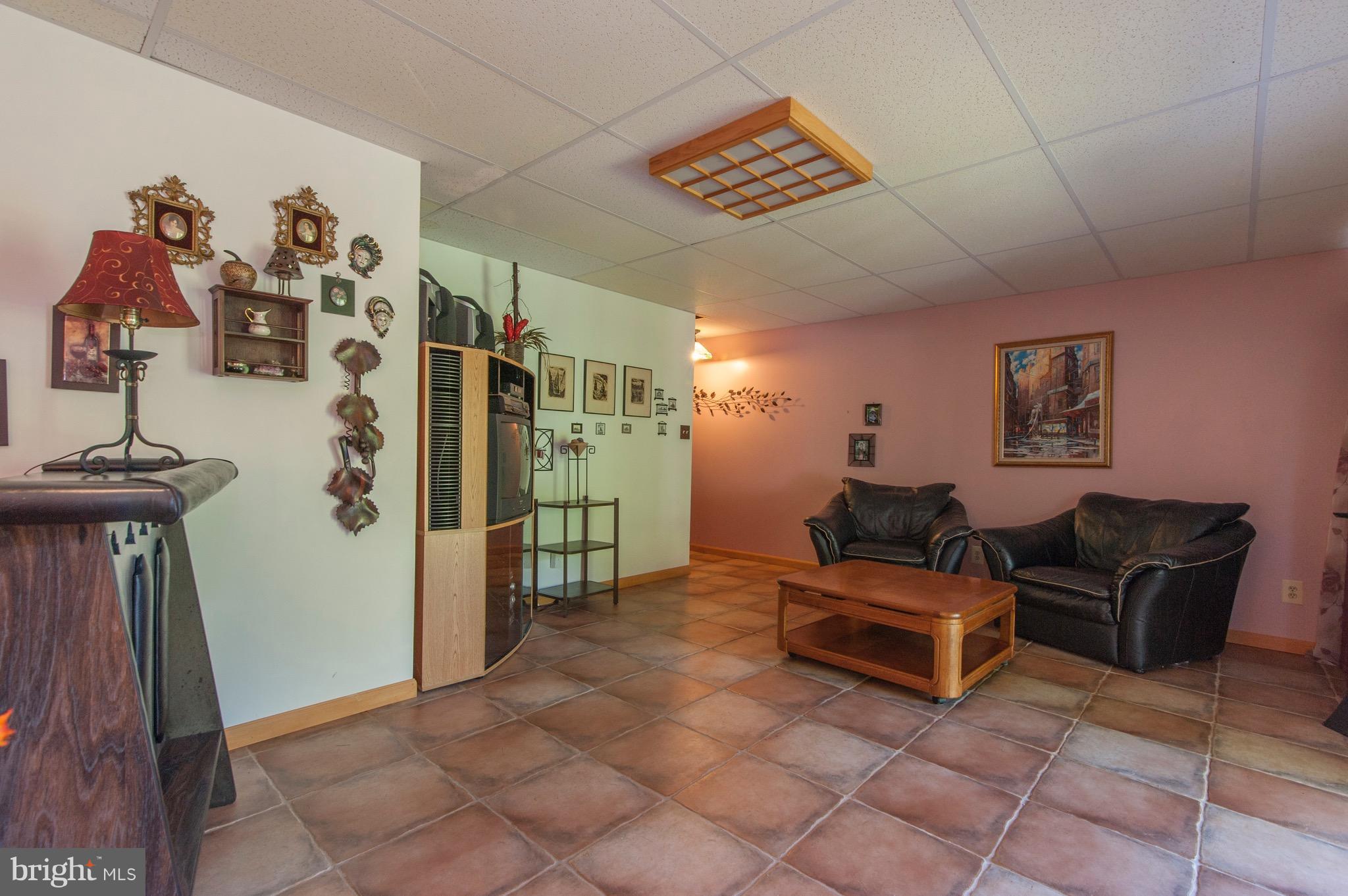 WINTERS RUN MANOR - Residential