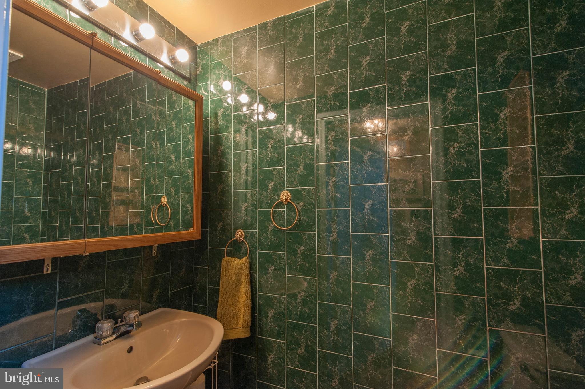 WINTERS RUN MANOR - Residential