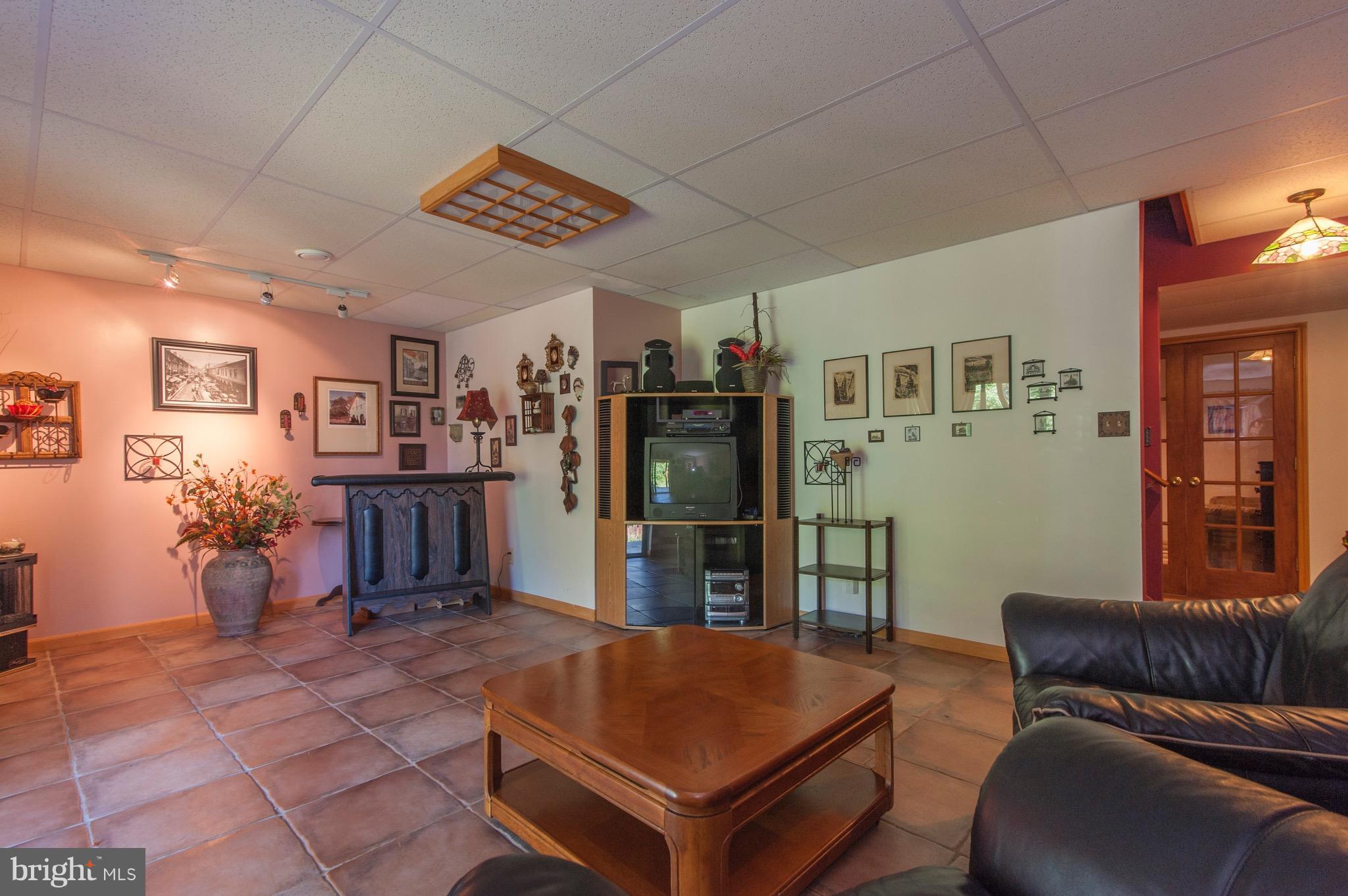 WINTERS RUN MANOR - Residential