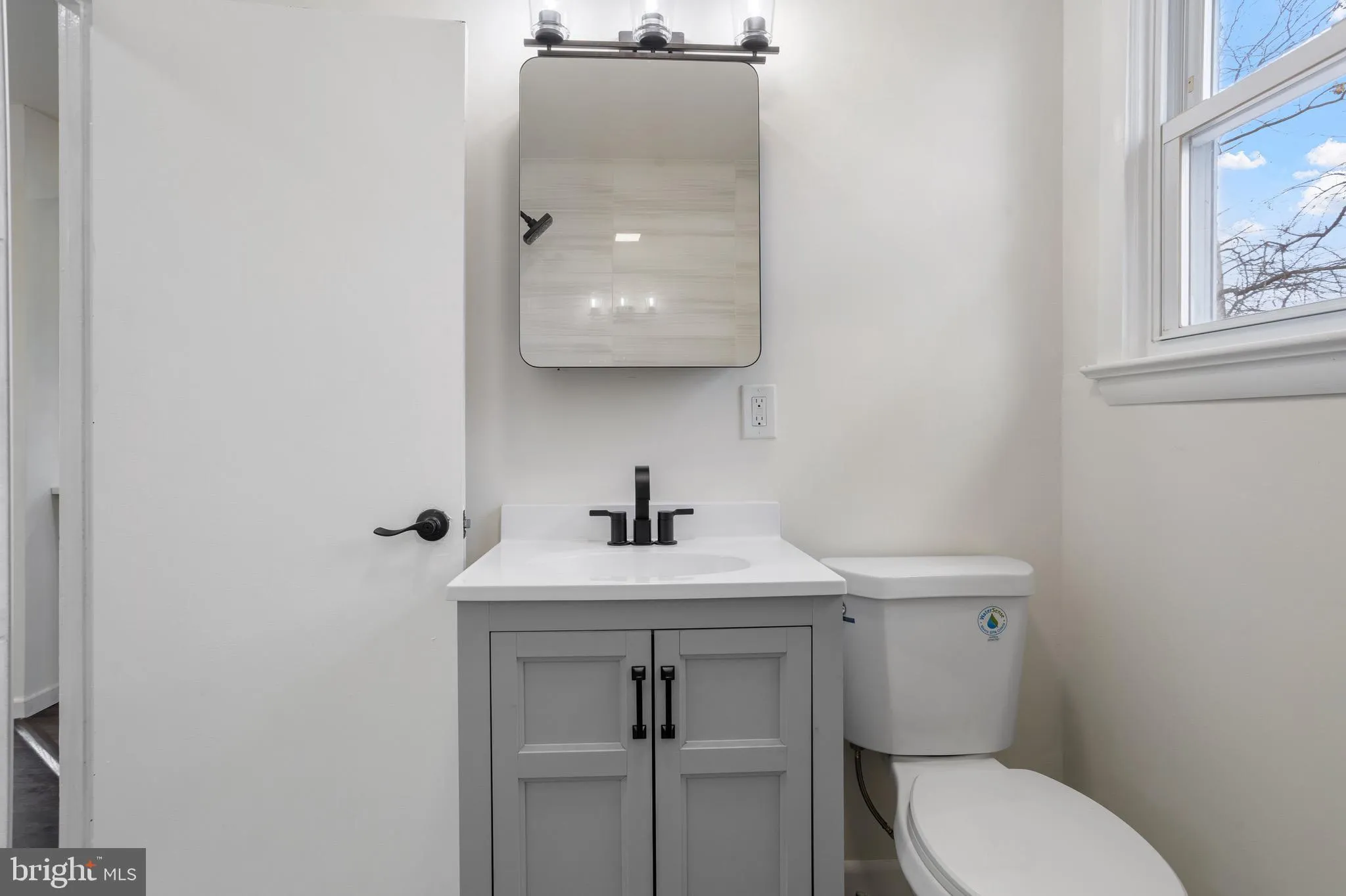 Blackwood, New Jersey 08012, United States, 3 Bedrooms Bedrooms, ,1 BathroomBathrooms,Residential,Pending,23297