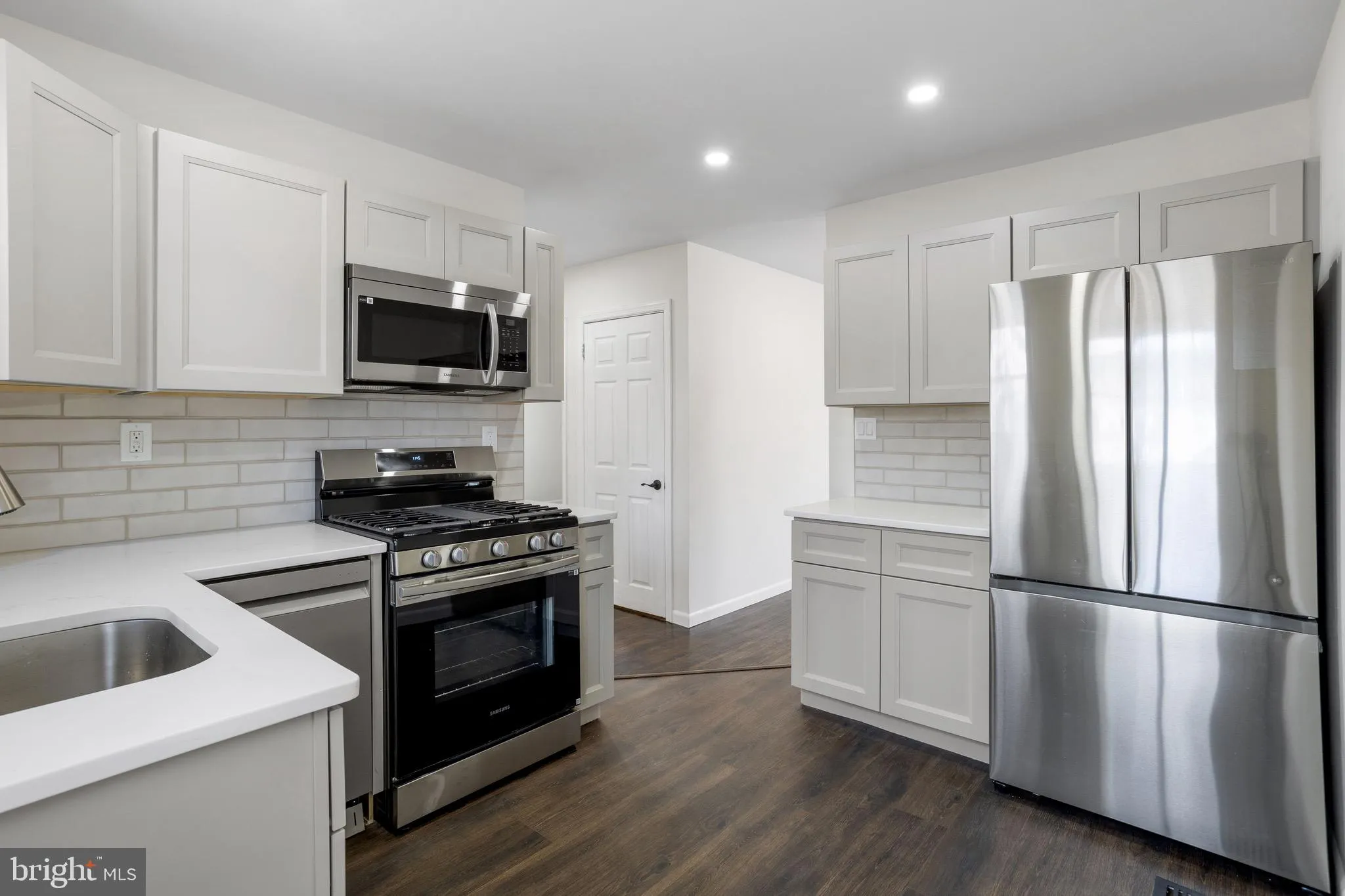 Blackwood, New Jersey 08012, United States, 3 Bedrooms Bedrooms, ,1 BathroomBathrooms,Residential,Pending,23297