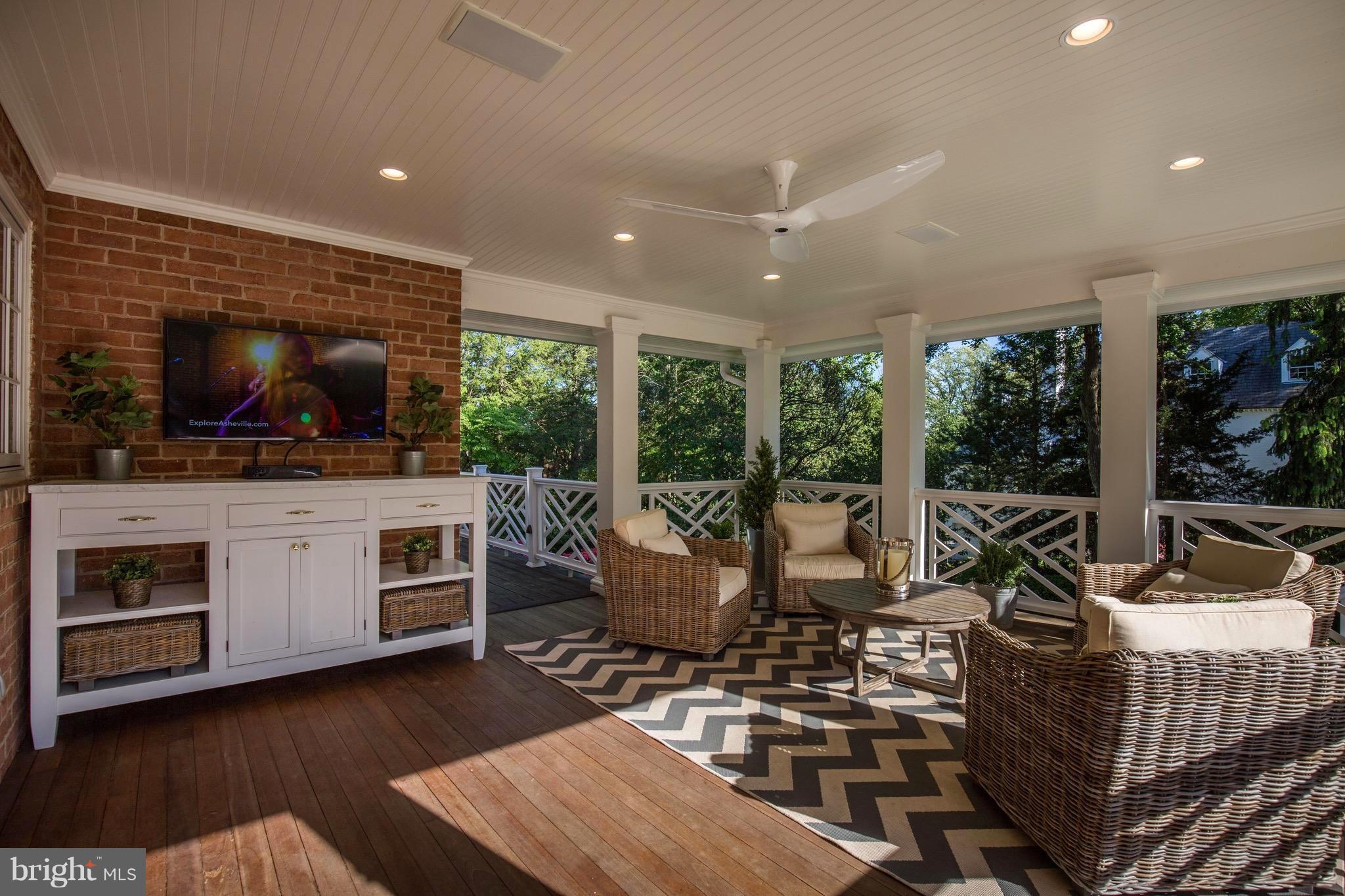 KENWOOD - Residential