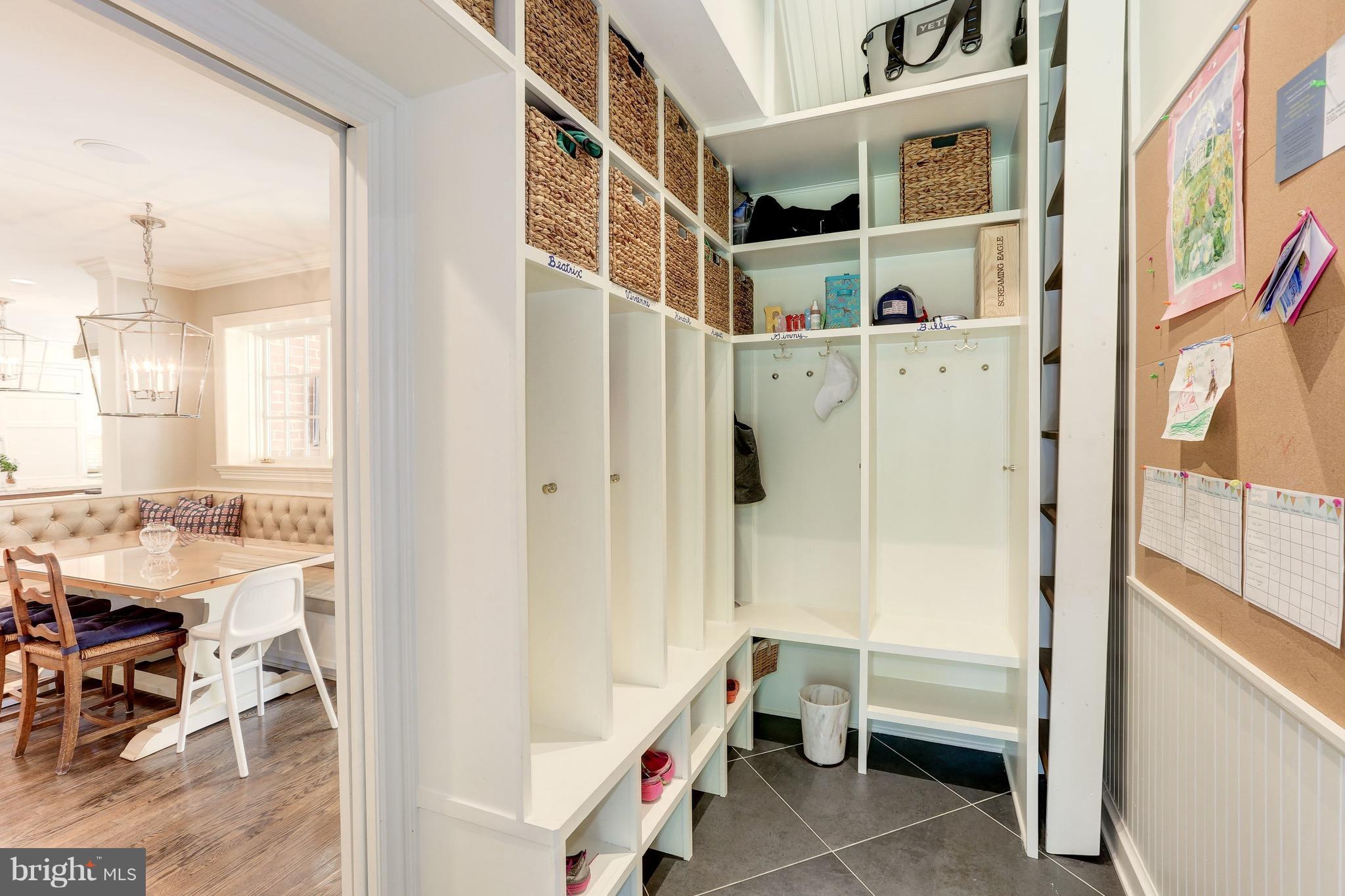 KENWOOD - Residential