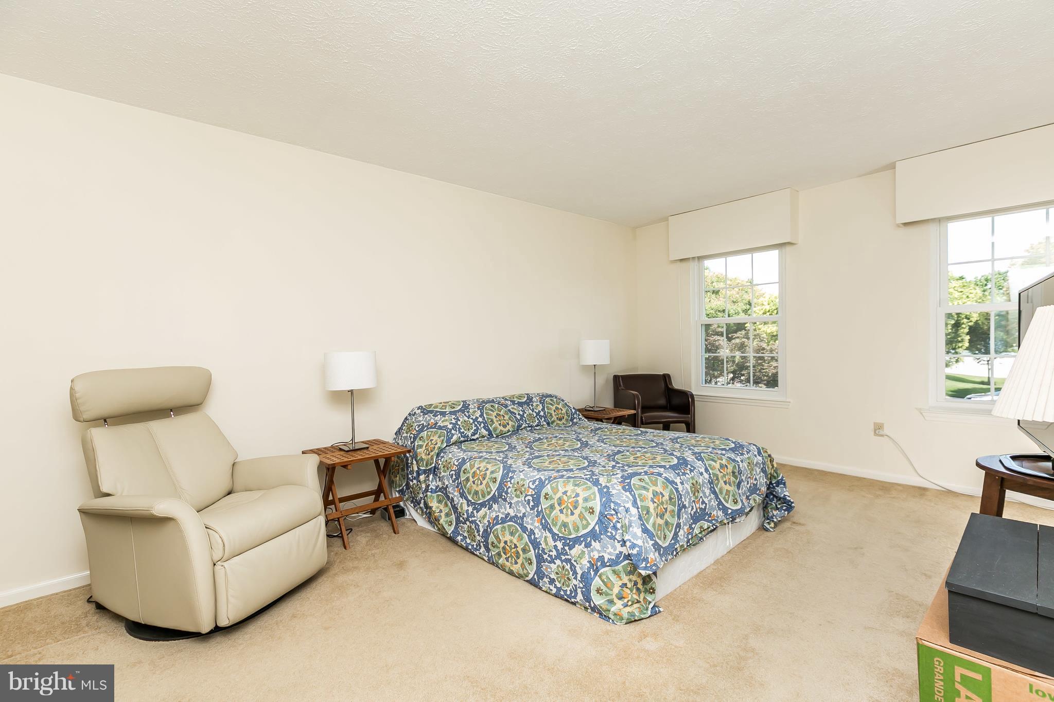 CHAPMAN FARM AT CROFTON - Residential