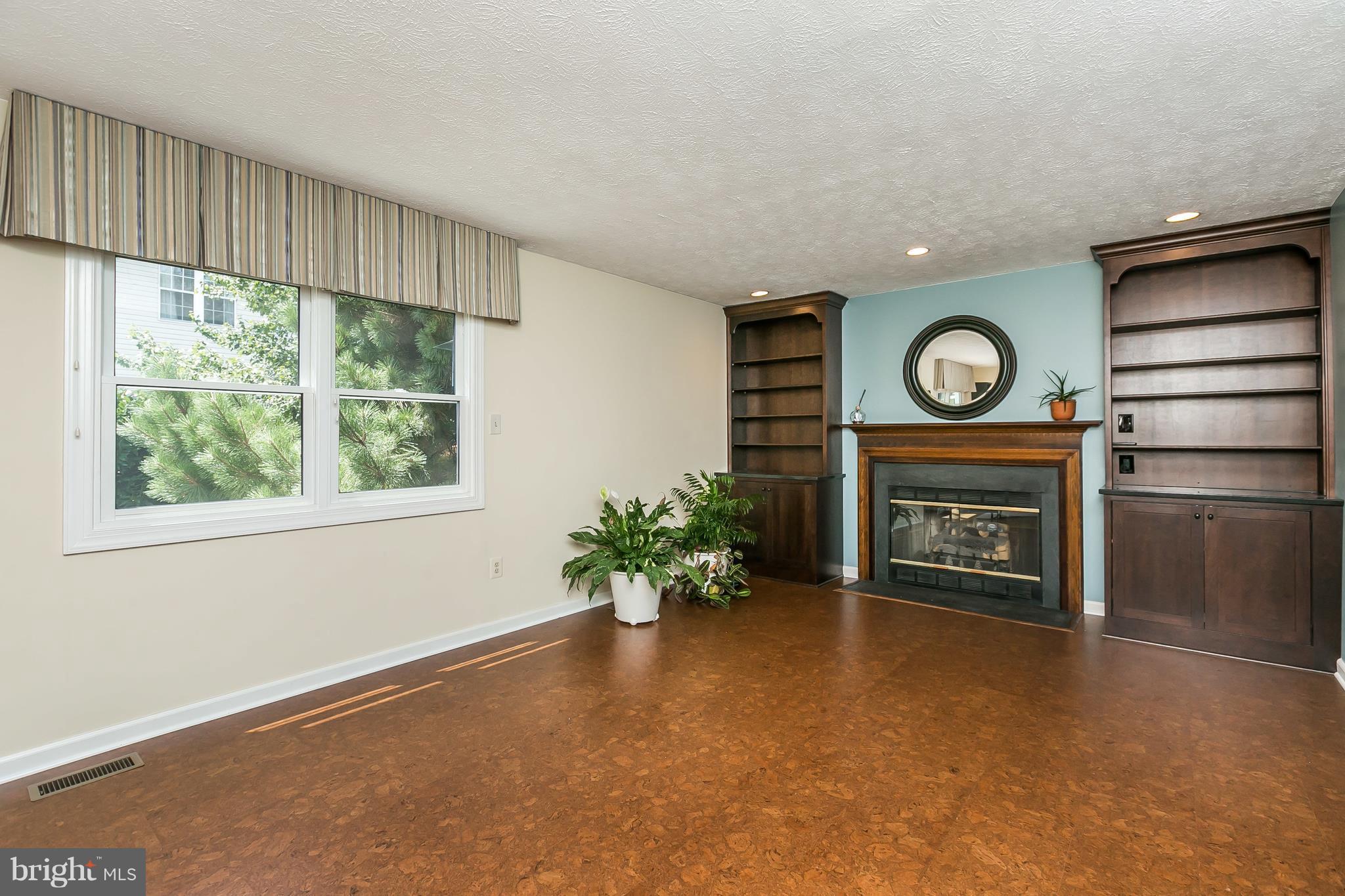 CHAPMAN FARM AT CROFTON - Residential