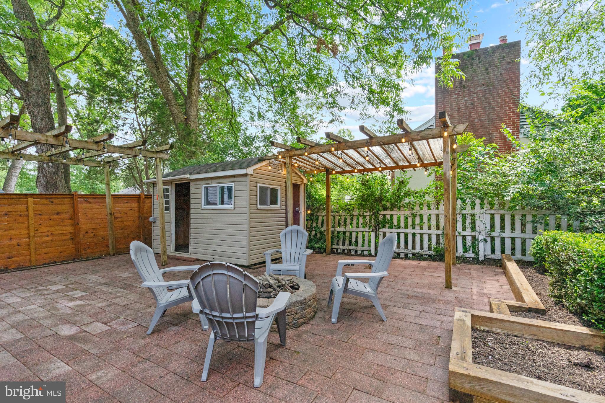 HOLLIN HALL VILLAGE - Residential