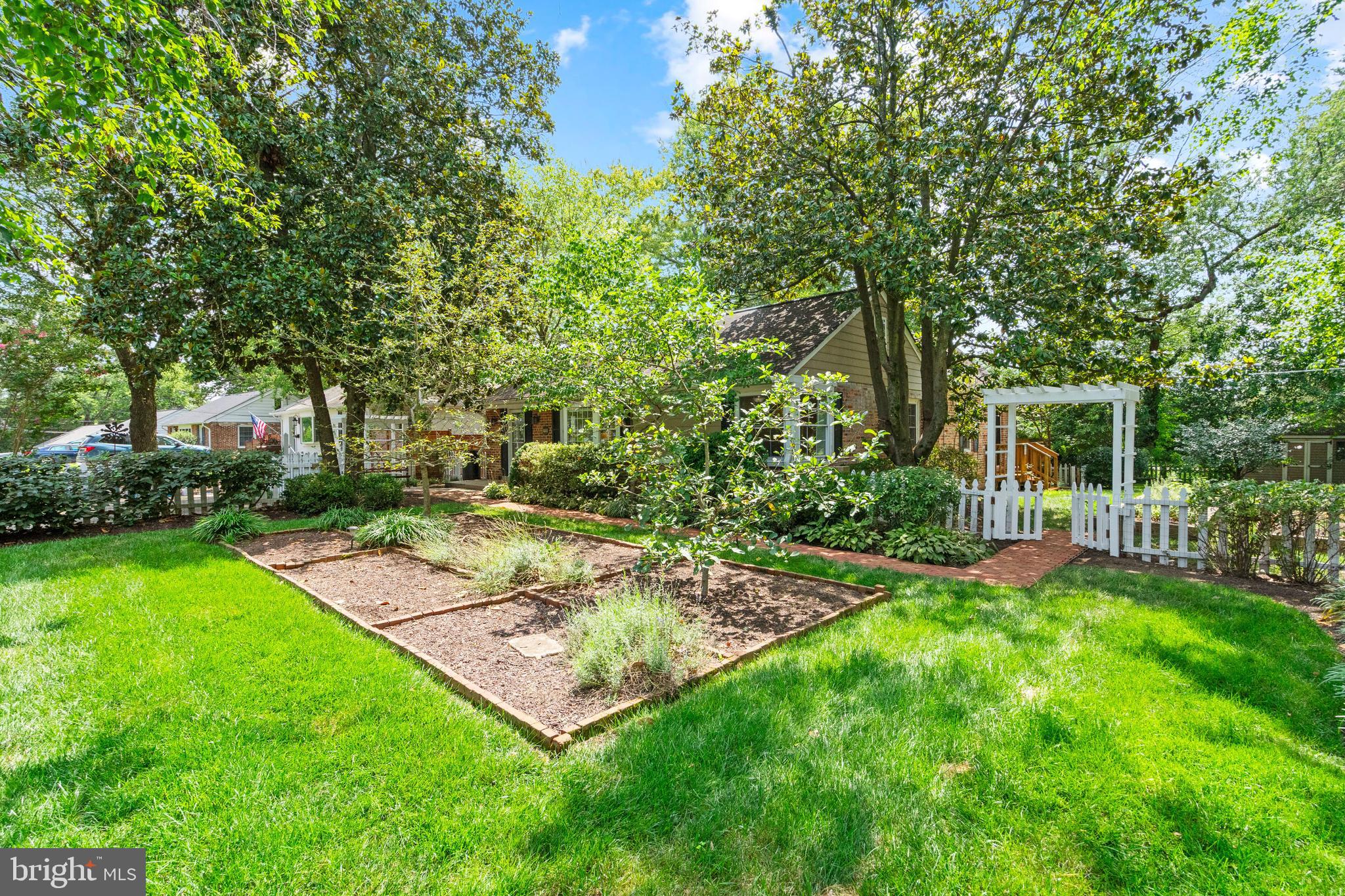 HOLLIN HALL VILLAGE - Residential