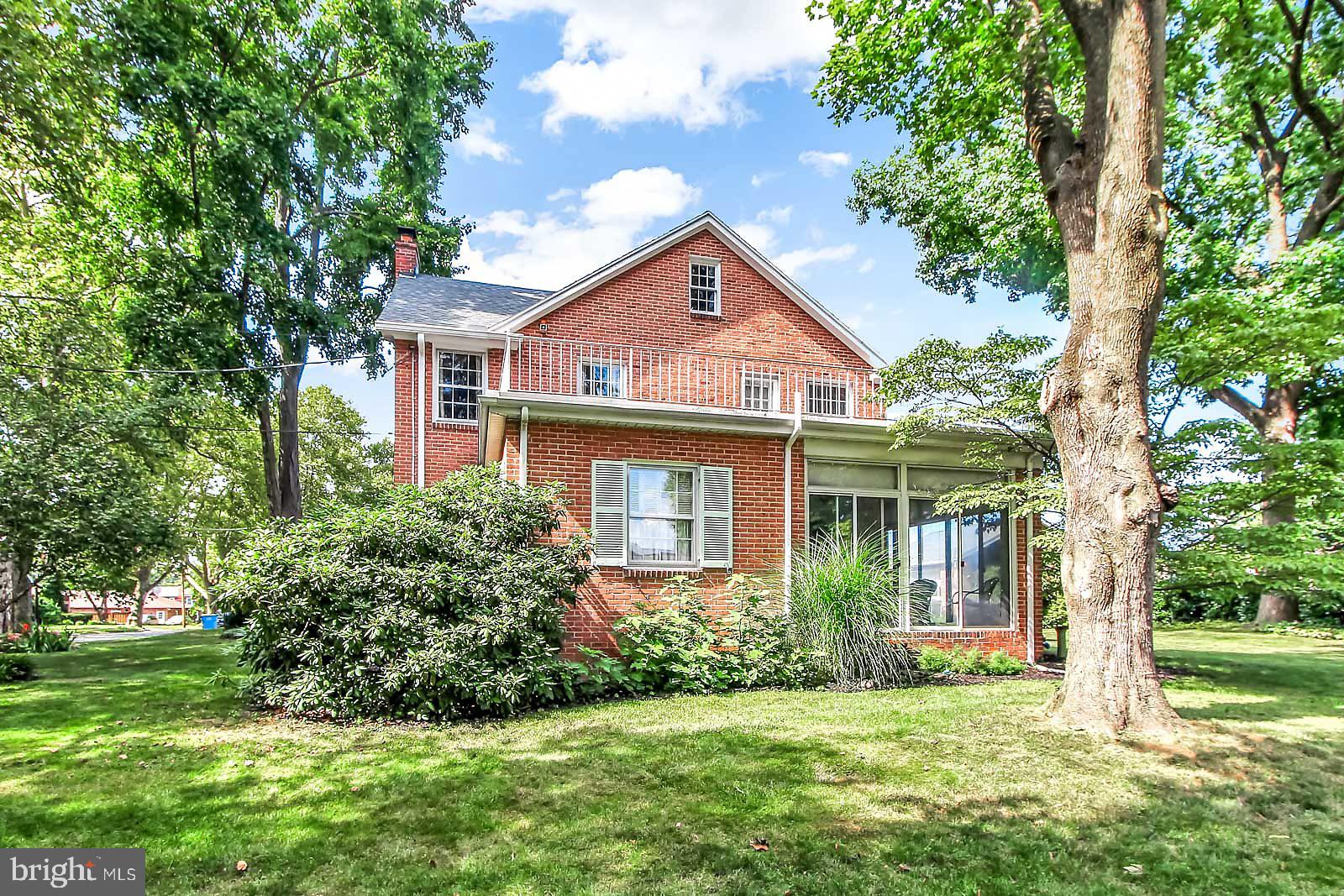 OLD EAST YORK - Residential