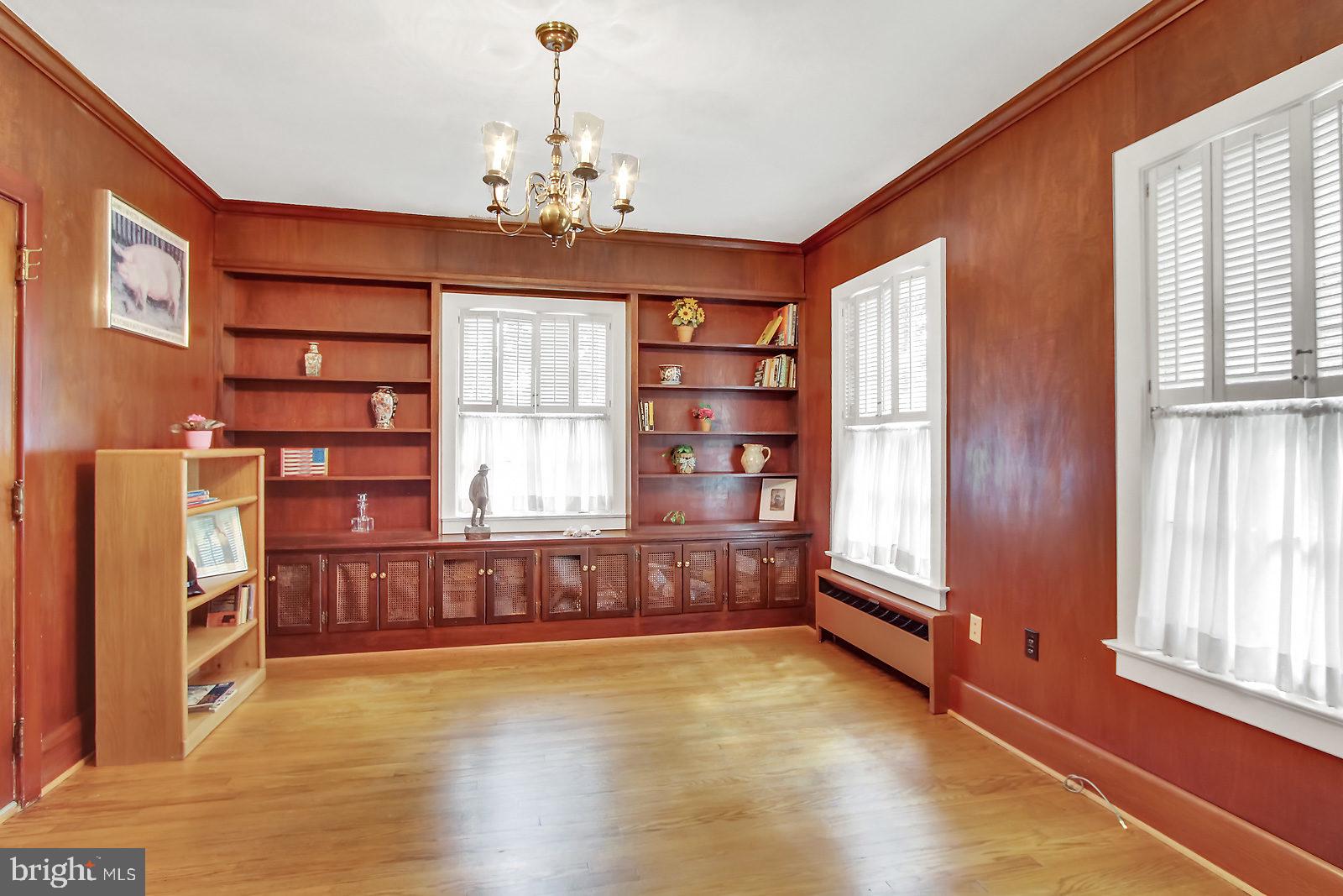 OLD EAST YORK - Residential