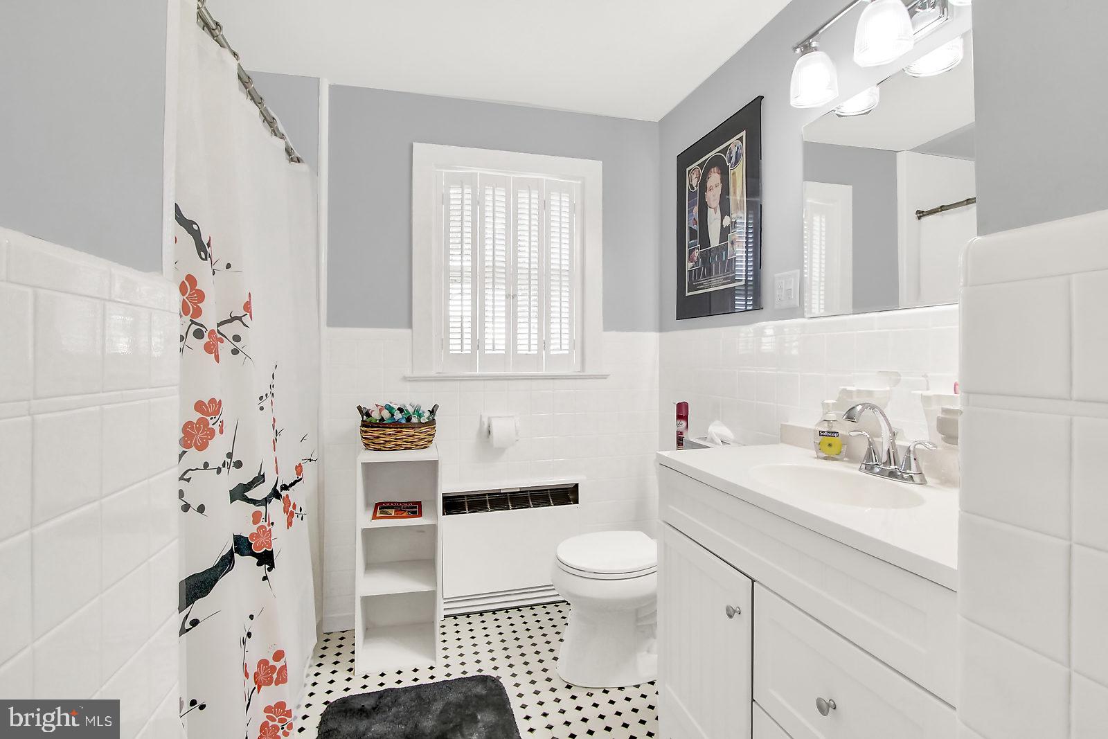 OLD EAST YORK - Residential