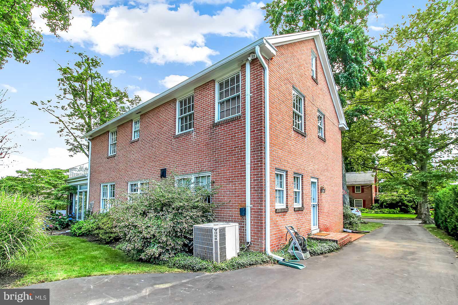 OLD EAST YORK - Residential