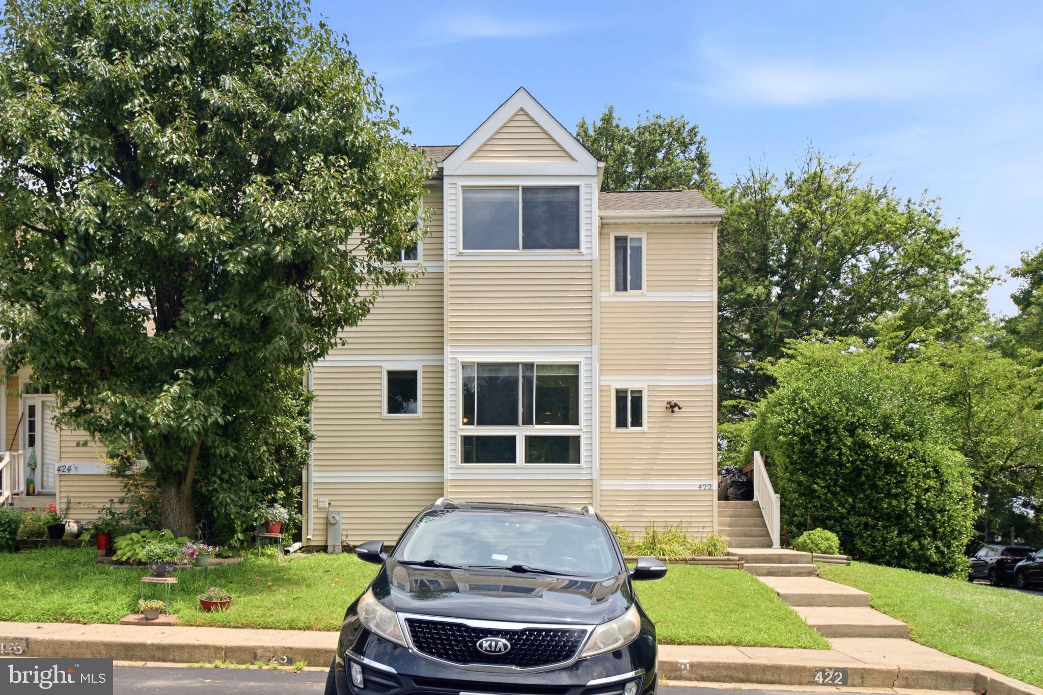 422 KENTMORE TERRACE