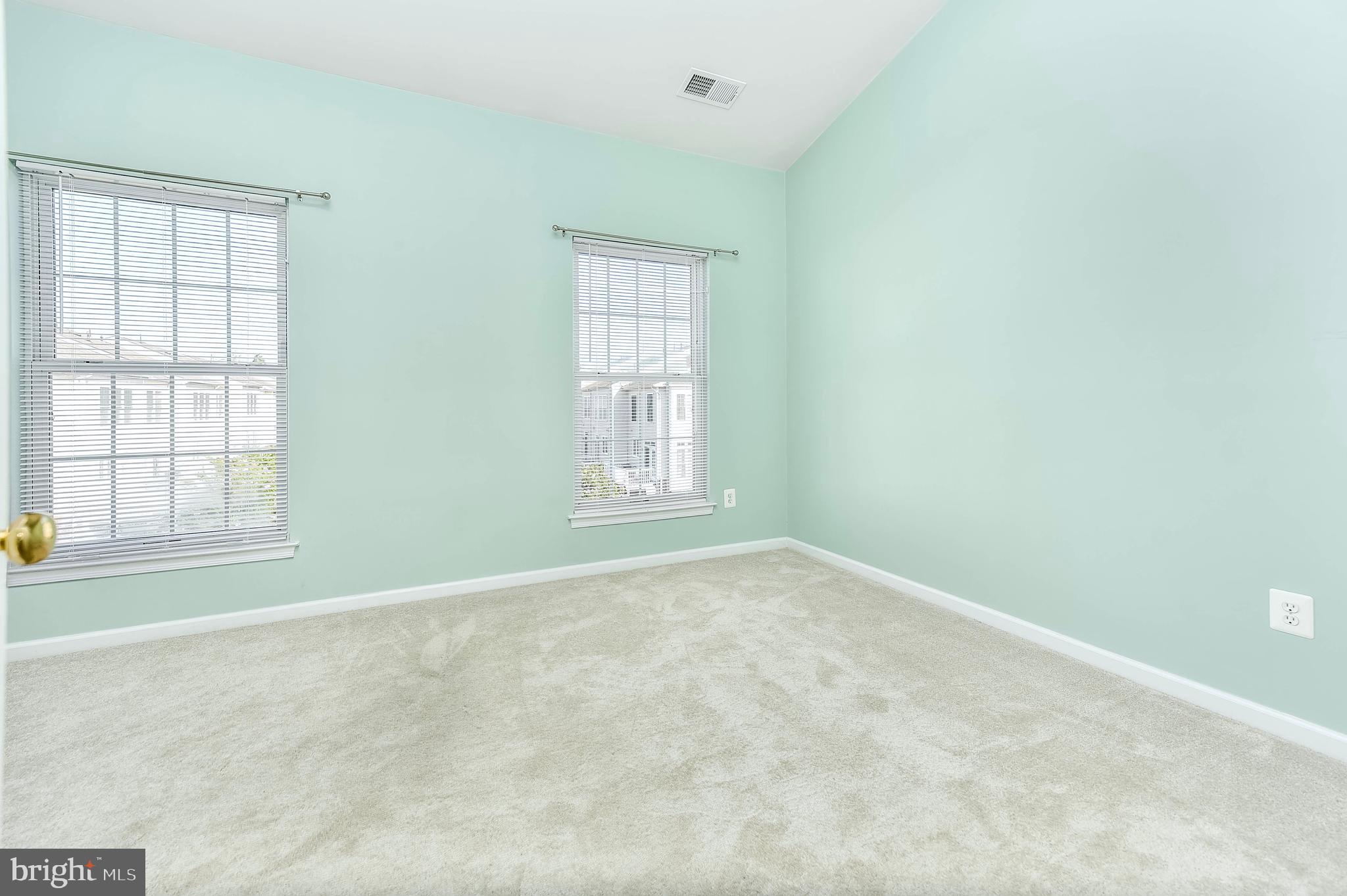 SOUTH RIDING - Residential Lease