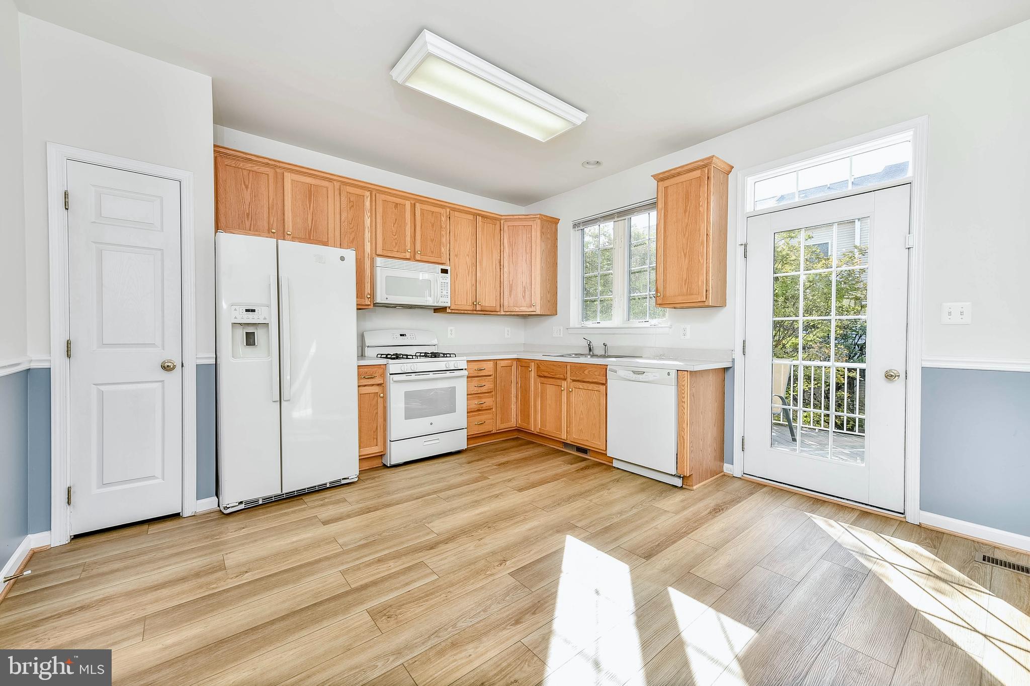 SOUTH RIDING - Residential Lease