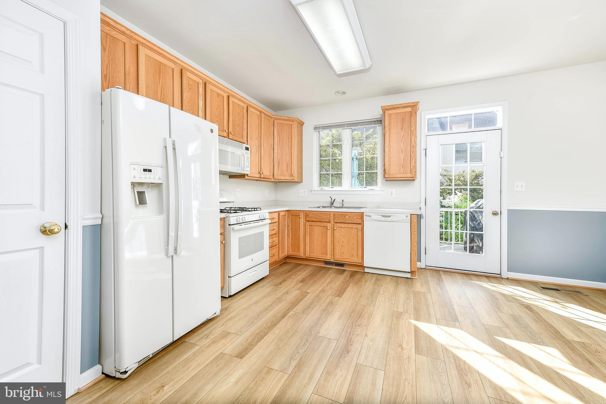 SOUTH RIDING - Residential Lease