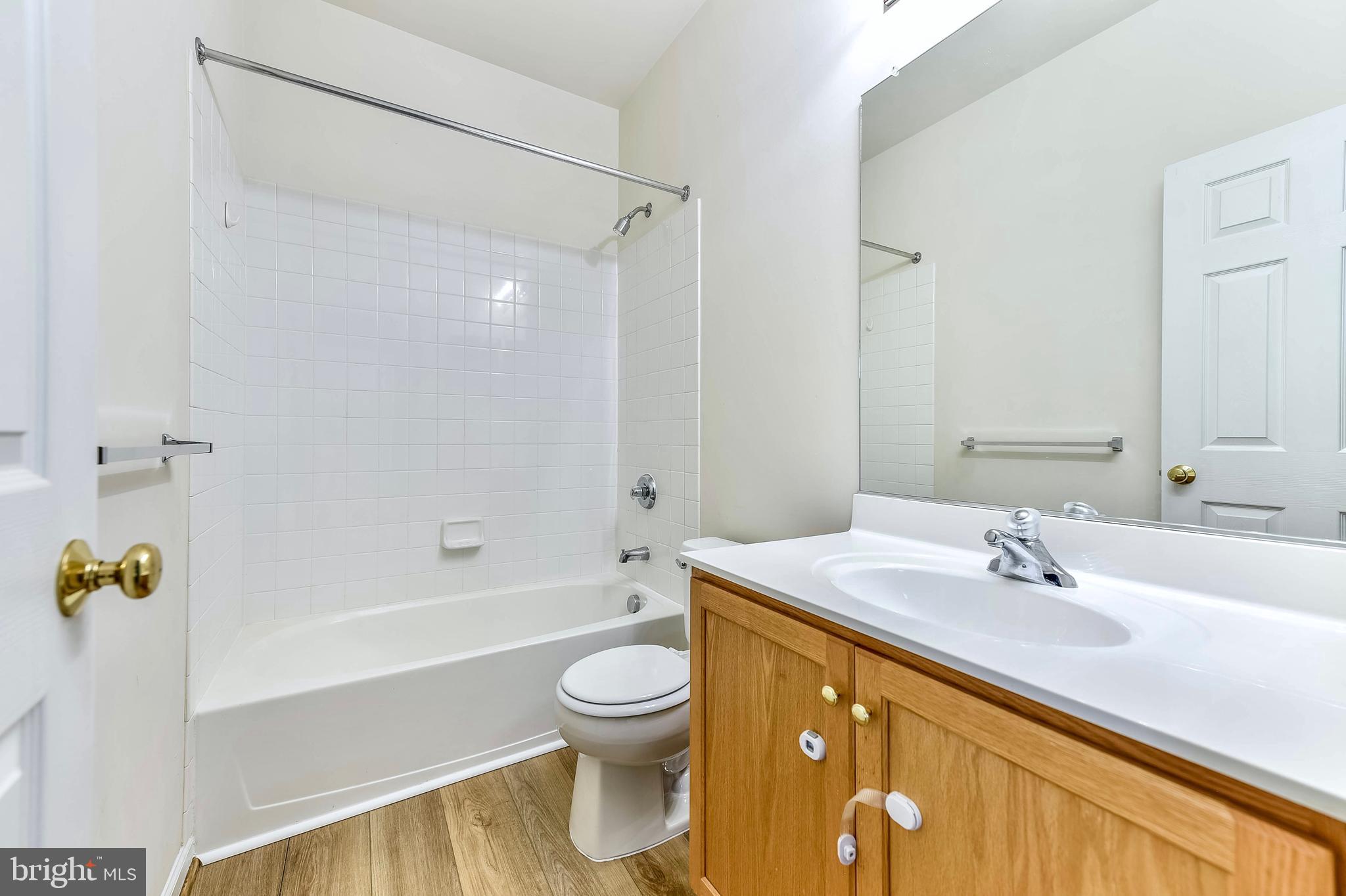 SOUTH RIDING - Residential Lease