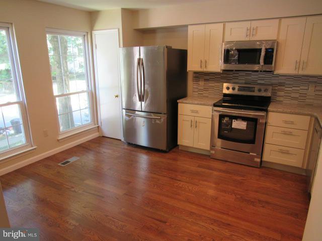 VILLAGE OF HICKORY RIDGE - Residential