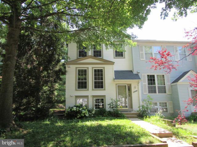 VILLAGE OF HICKORY RIDGE - Residential