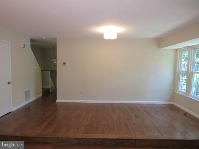 VILLAGE OF HICKORY RIDGE - Residential