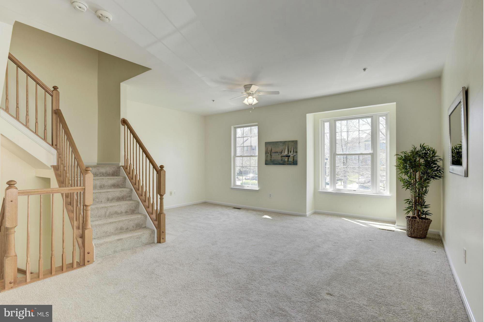 RIVER OAKS - Residential Lease