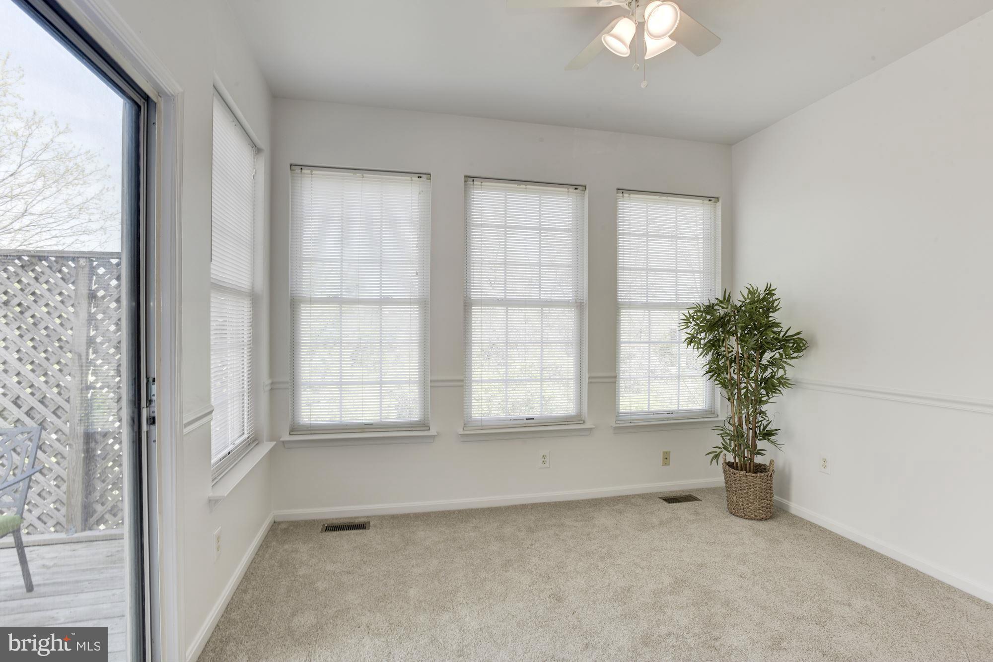 RIVER OAKS - Residential Lease