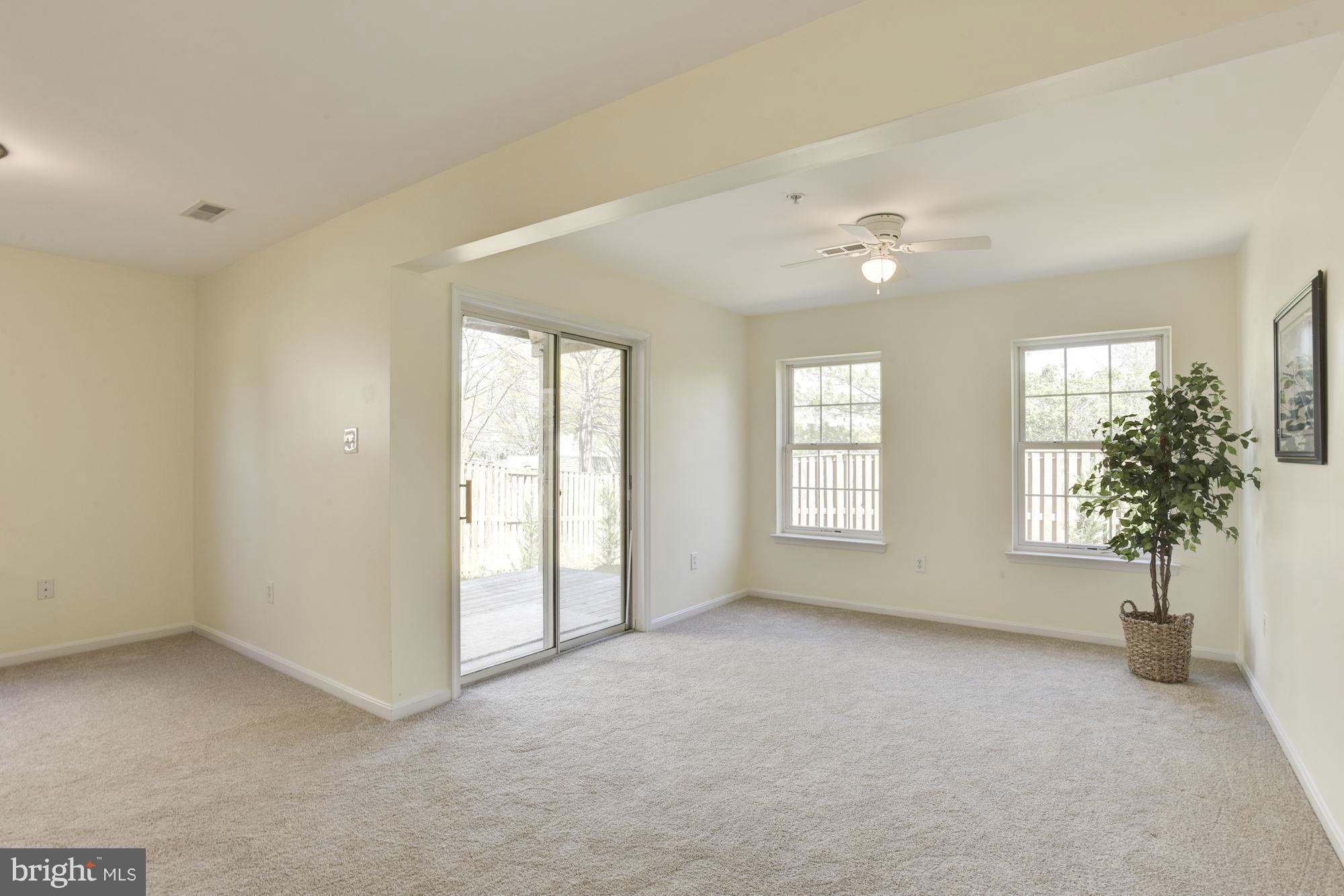 RIVER OAKS - Residential Lease