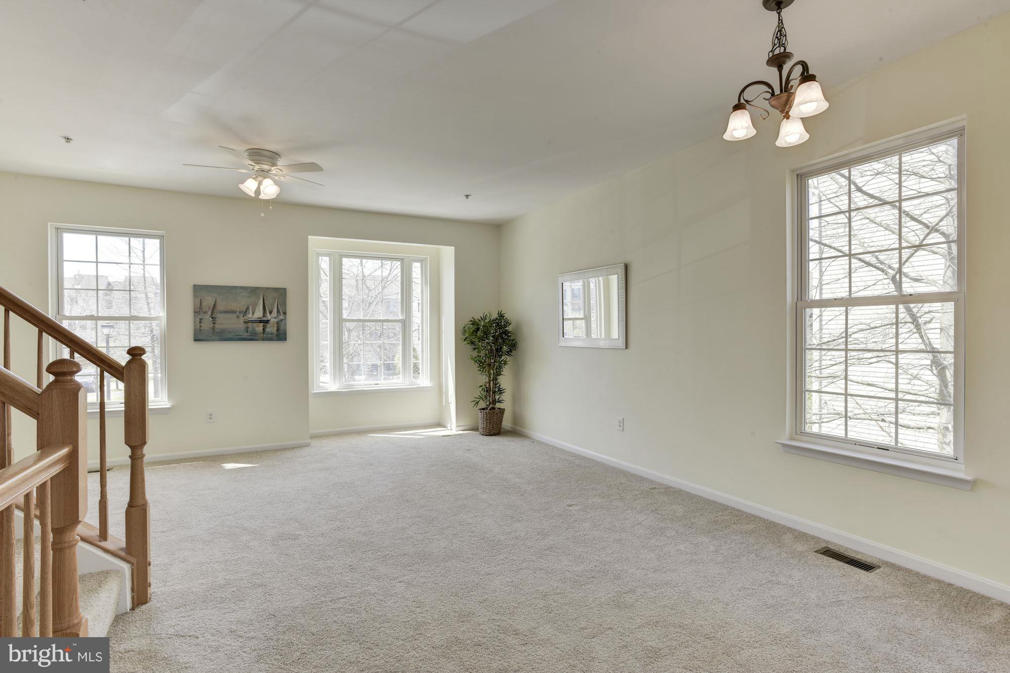 RIVER OAKS - Residential Lease