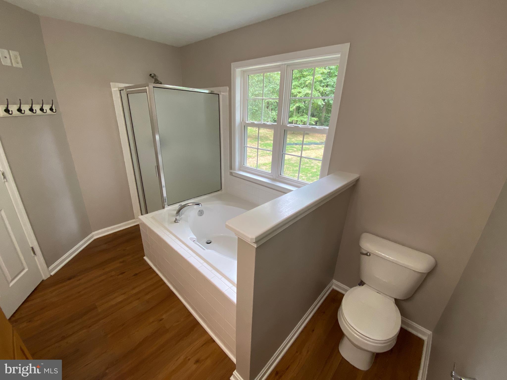 LAKE LAND OR - Residential Lease