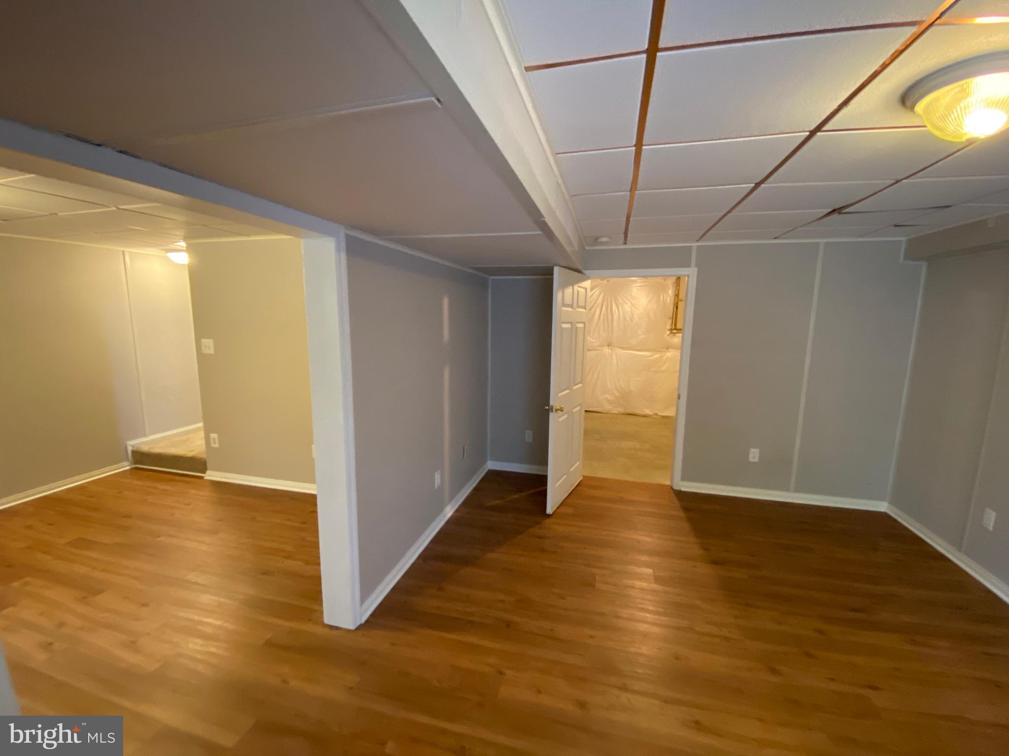 LAKE LAND OR - Residential Lease