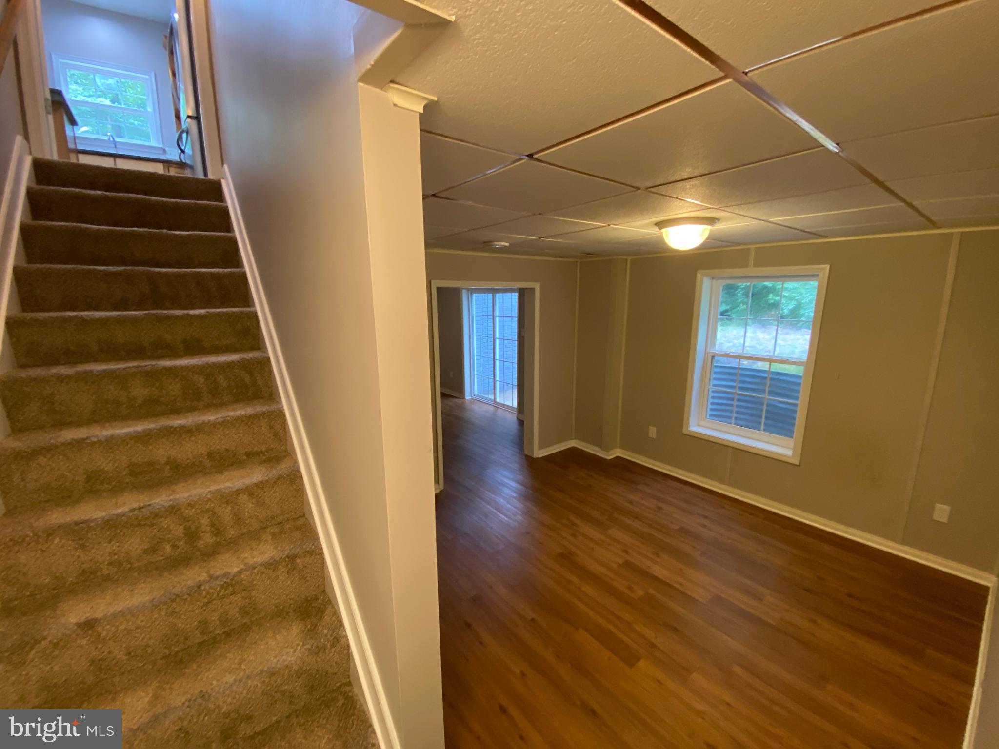 LAKE LAND OR - Residential Lease