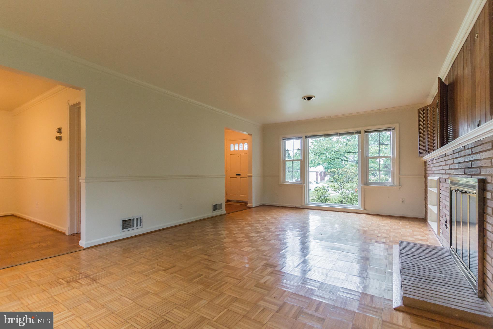9702 BELLEVUE DRIVE