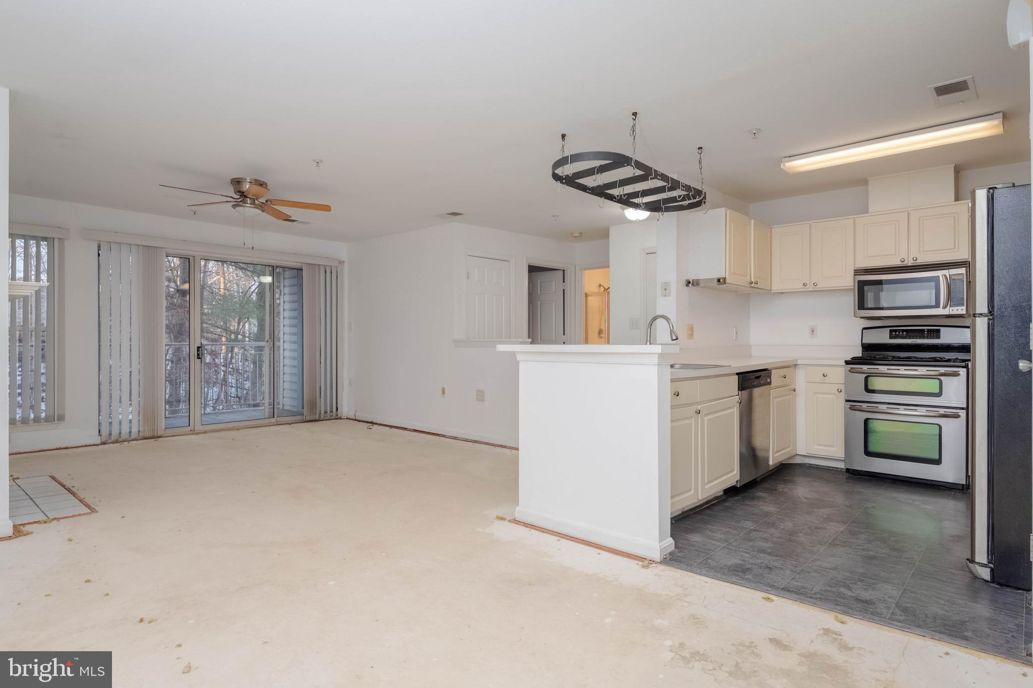 RUSSETT - Residential