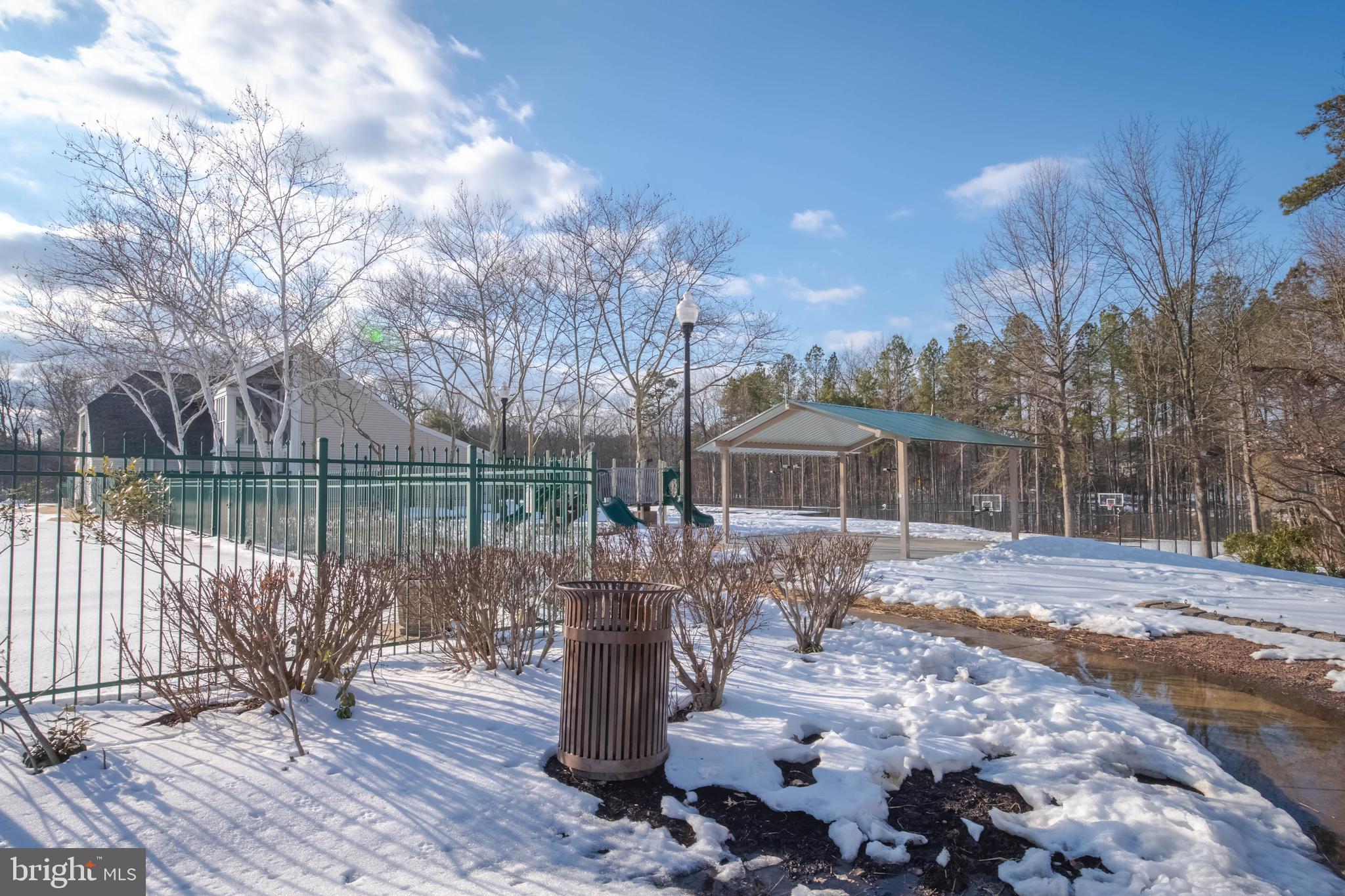 RUSSETT - Residential