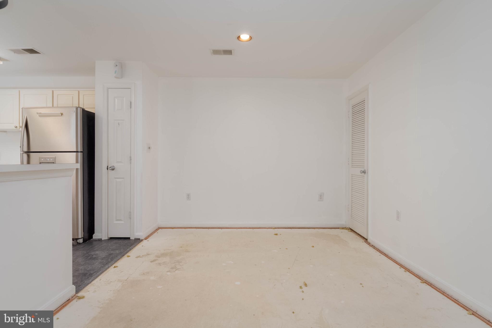 RUSSETT - Residential